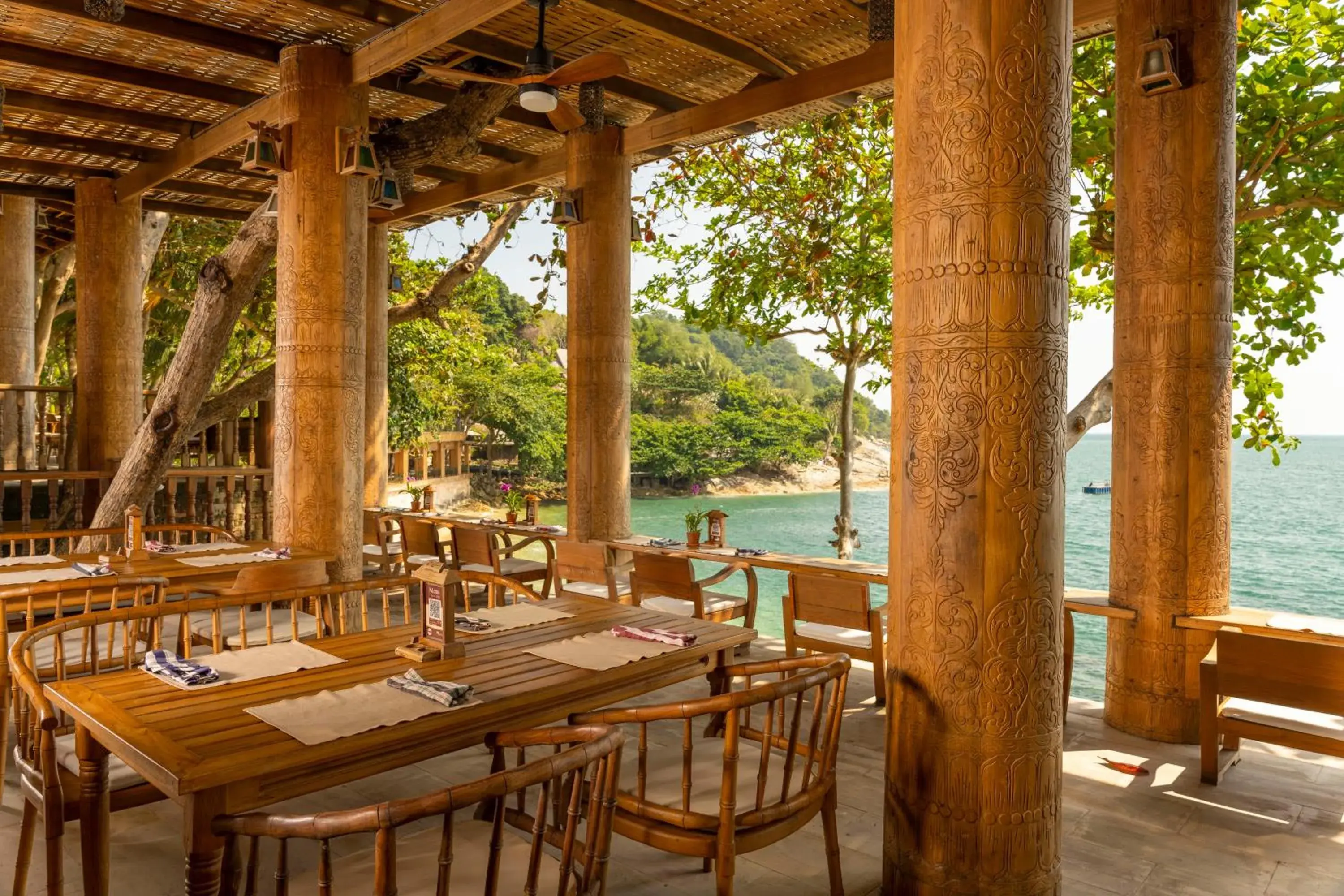 Restaurant/places to eat in Santhiya Koh Phangan Resort and Spa Restaurant/places to eat in Santhiya Koh Phangan Resort and Spa