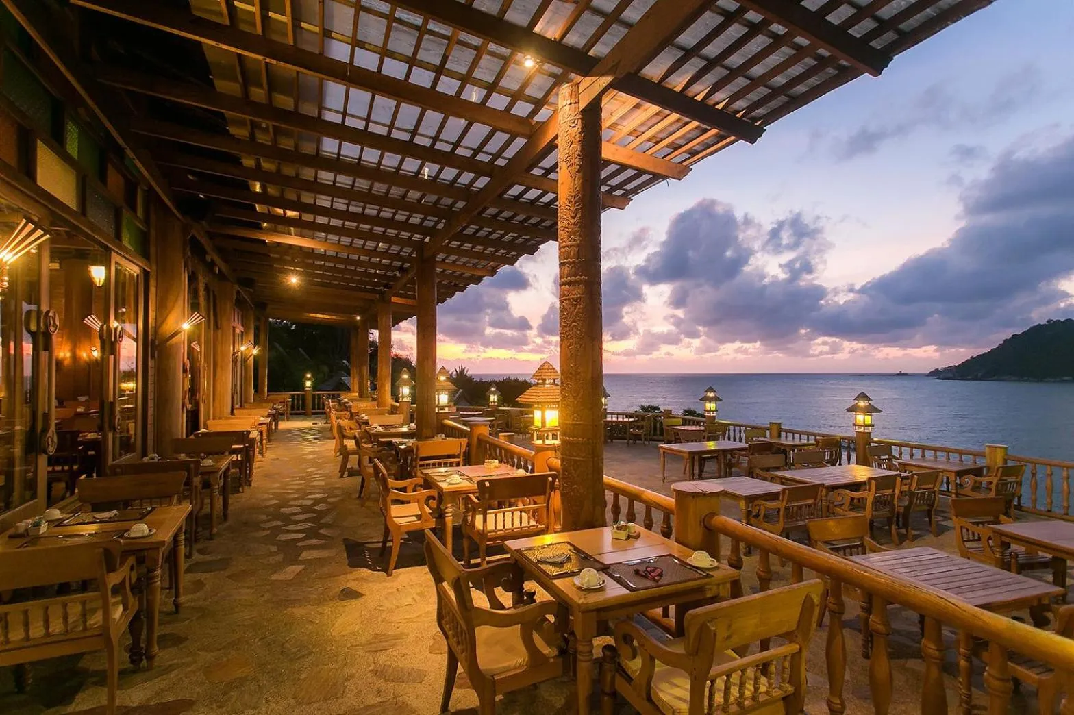 Restaurant/places to eat in Santhiya Koh Phangan Resort and Spa