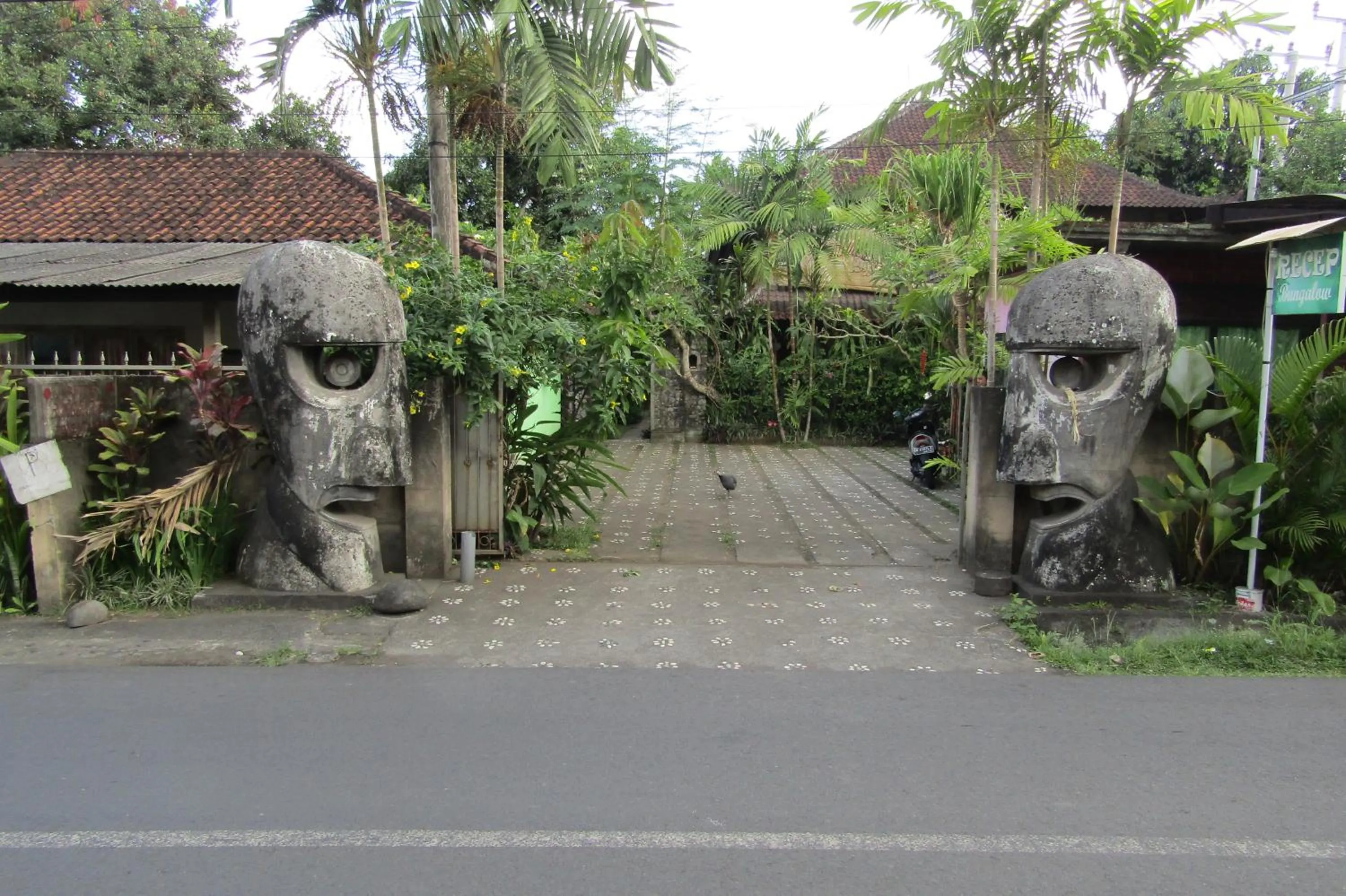 Property building in Recep Bungalow
