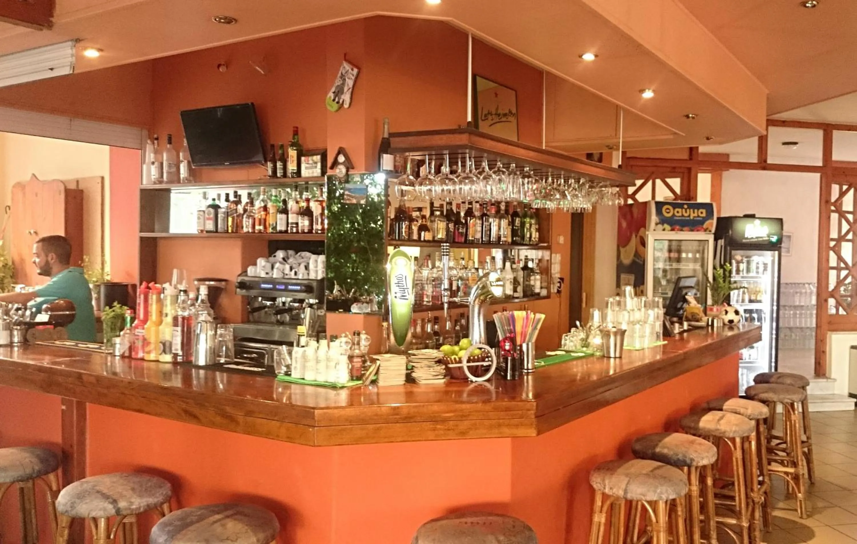 Lounge or bar in Ideal Hotel