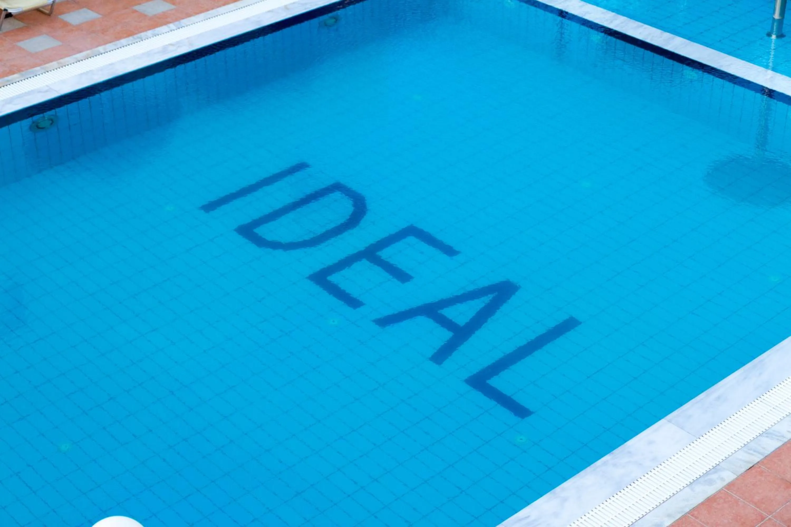 Swimming pool in Ideal Hotel