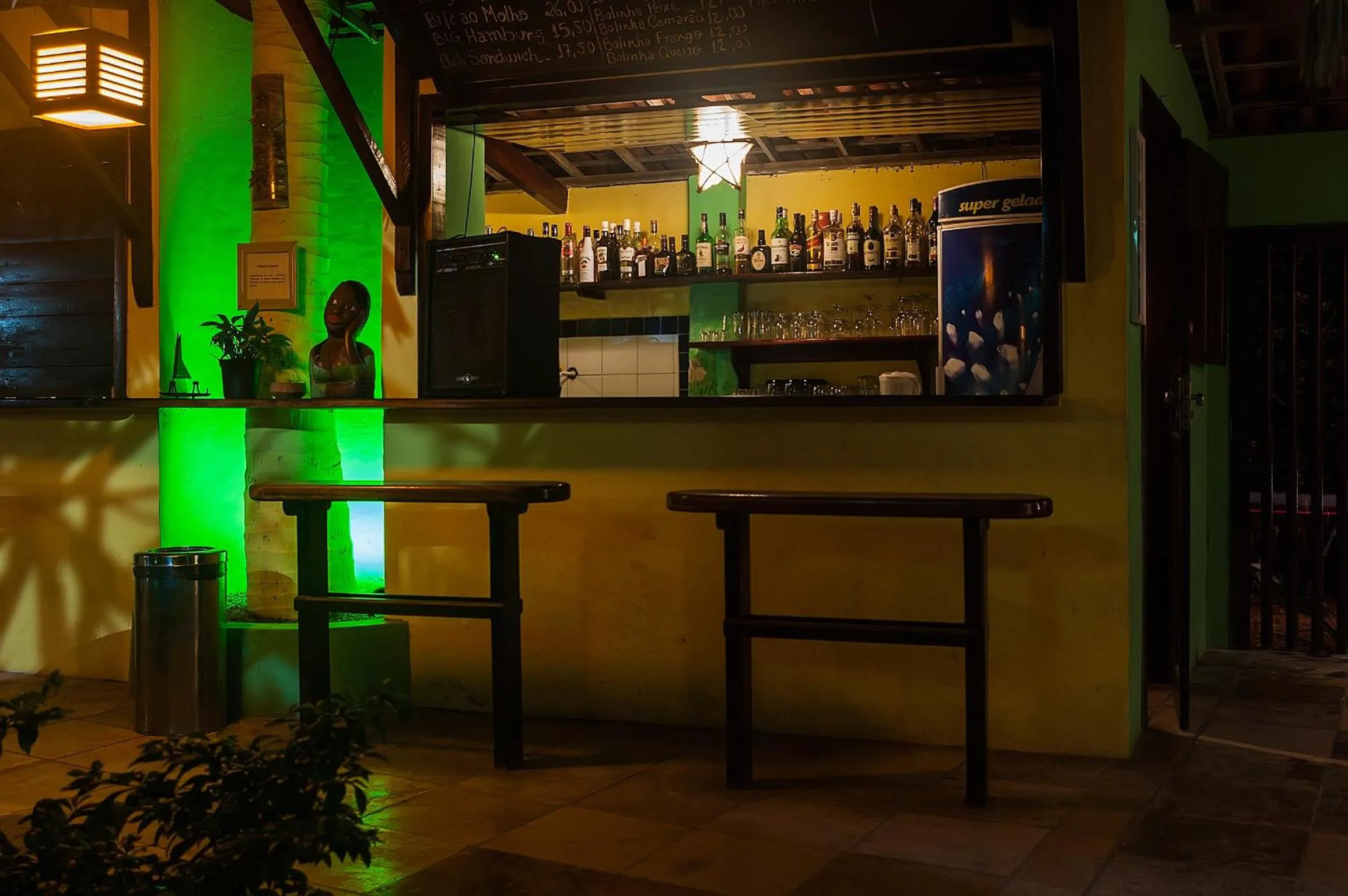 Lounge or bar in Pousada California