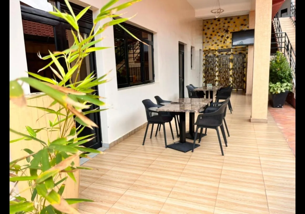 minibar in Romalo Hotel & Apartments