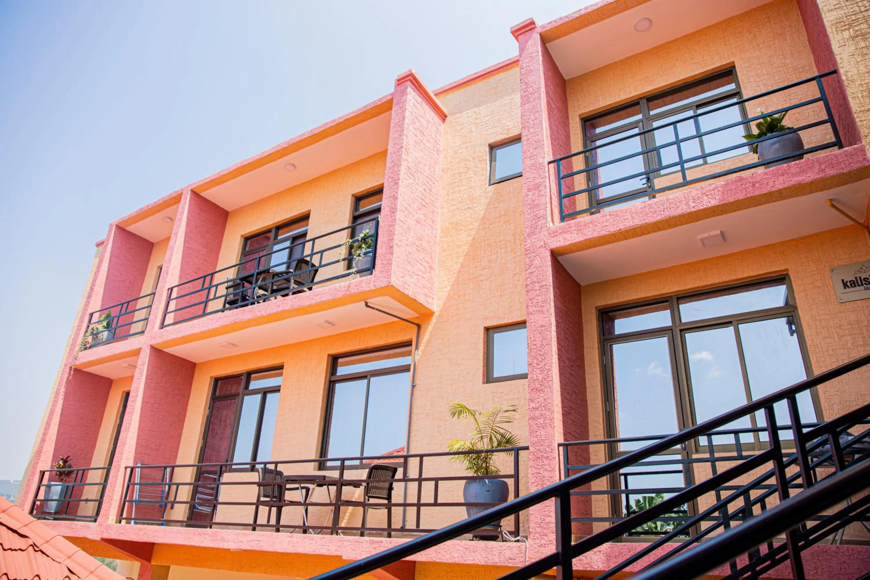 Property building in Romalo Hotel & Apartments