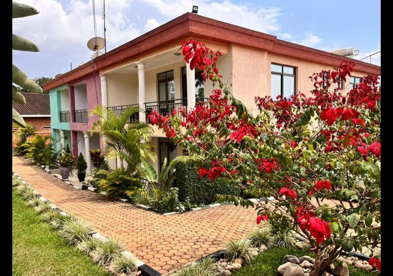 Property building in Romalo Hotel & Apartments