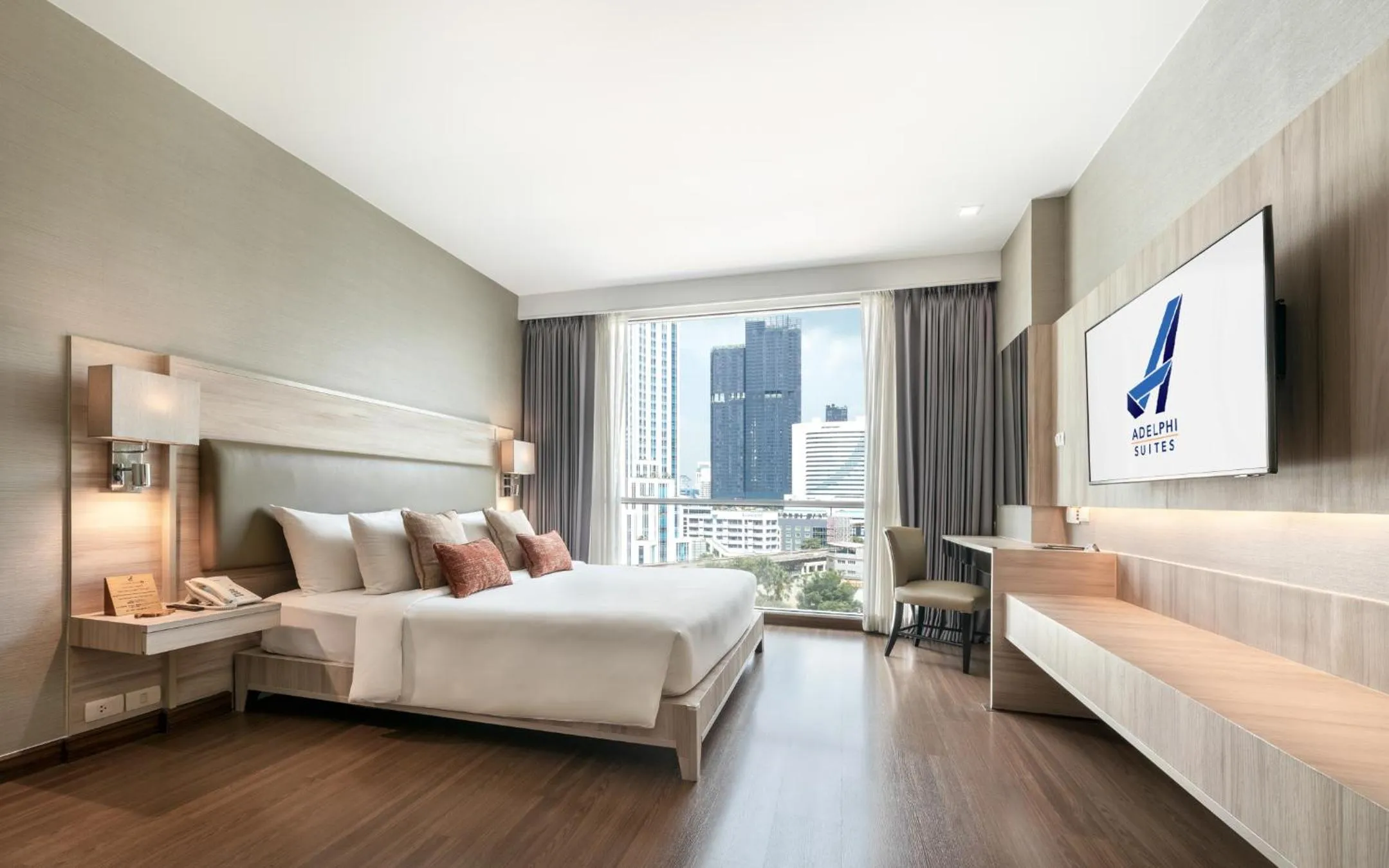 View (from property/room), Bed in Adelphi Suites Bangkok
