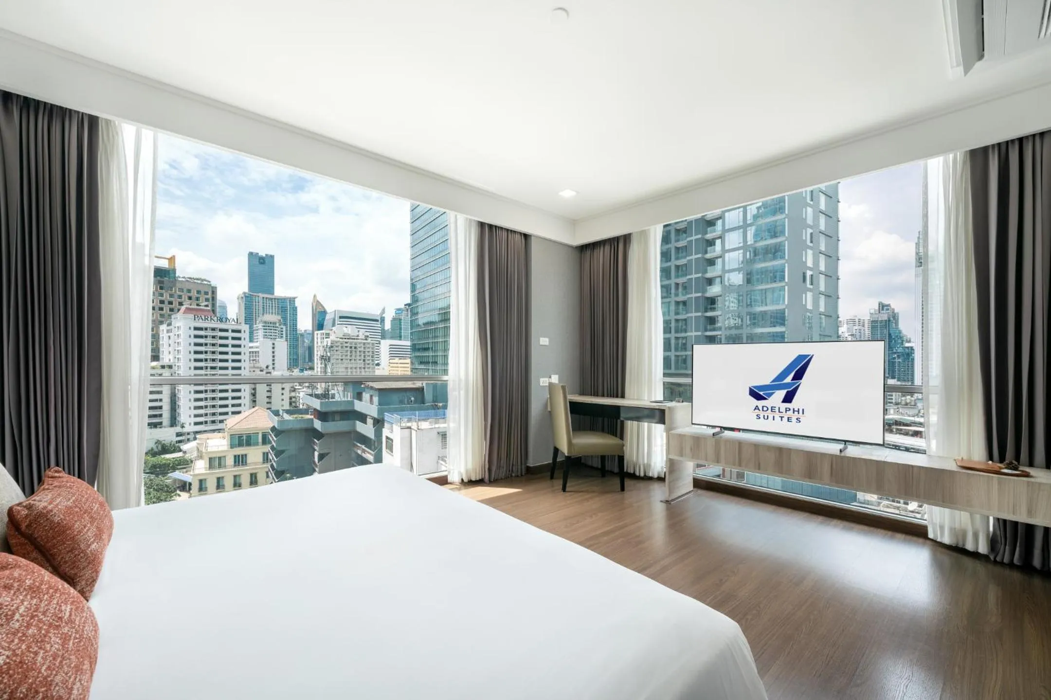 View (from property/room), Bed in Adelphi Suites Bangkok