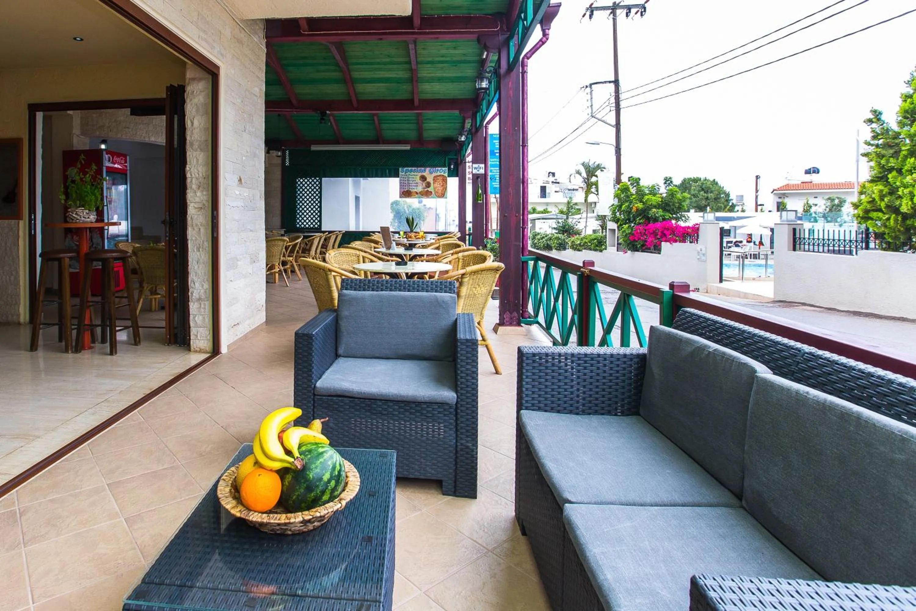 Restaurant/places to eat in Litsa Studios