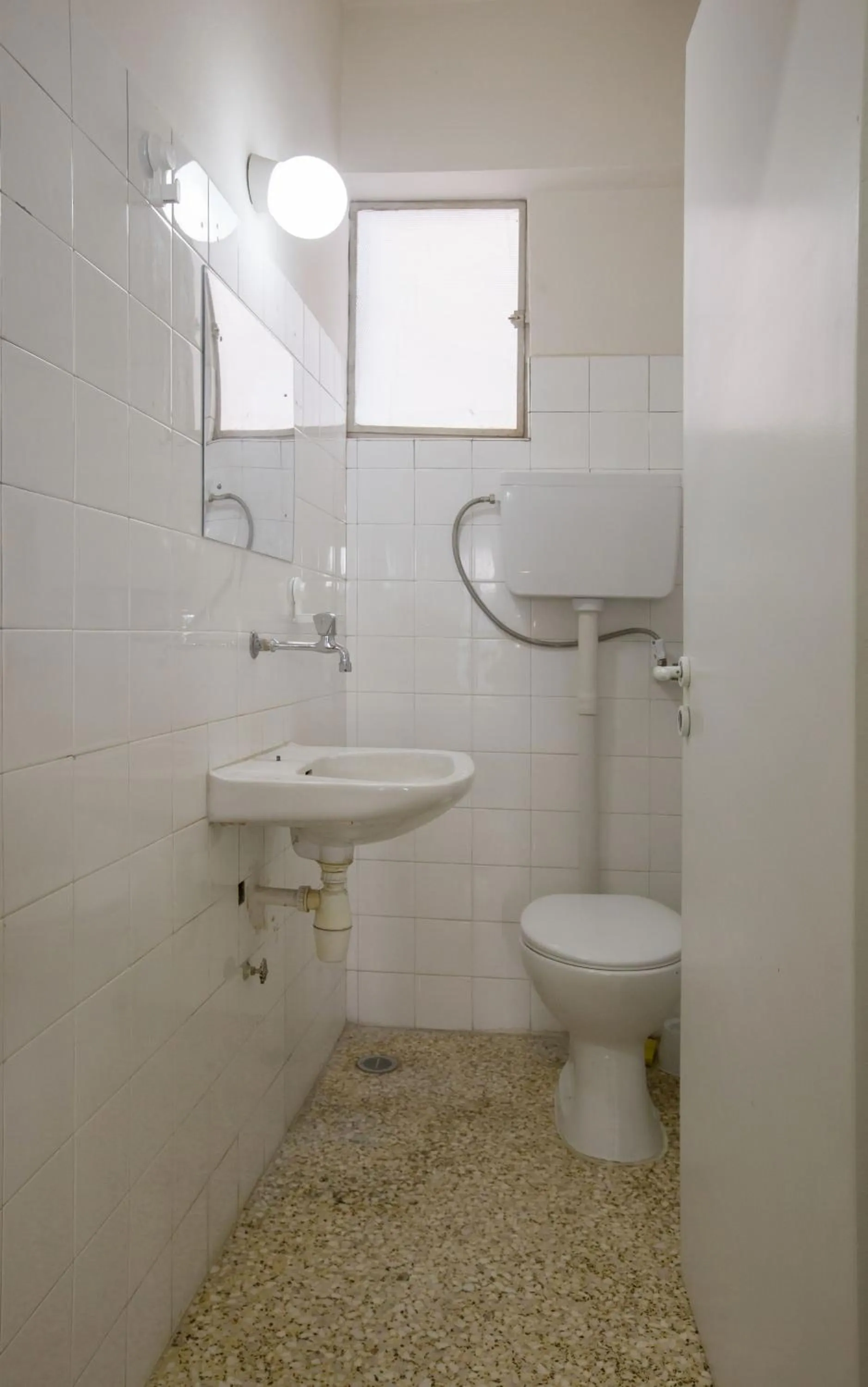 Toilet in Leonidas Loft in the heart of Athens by GHH