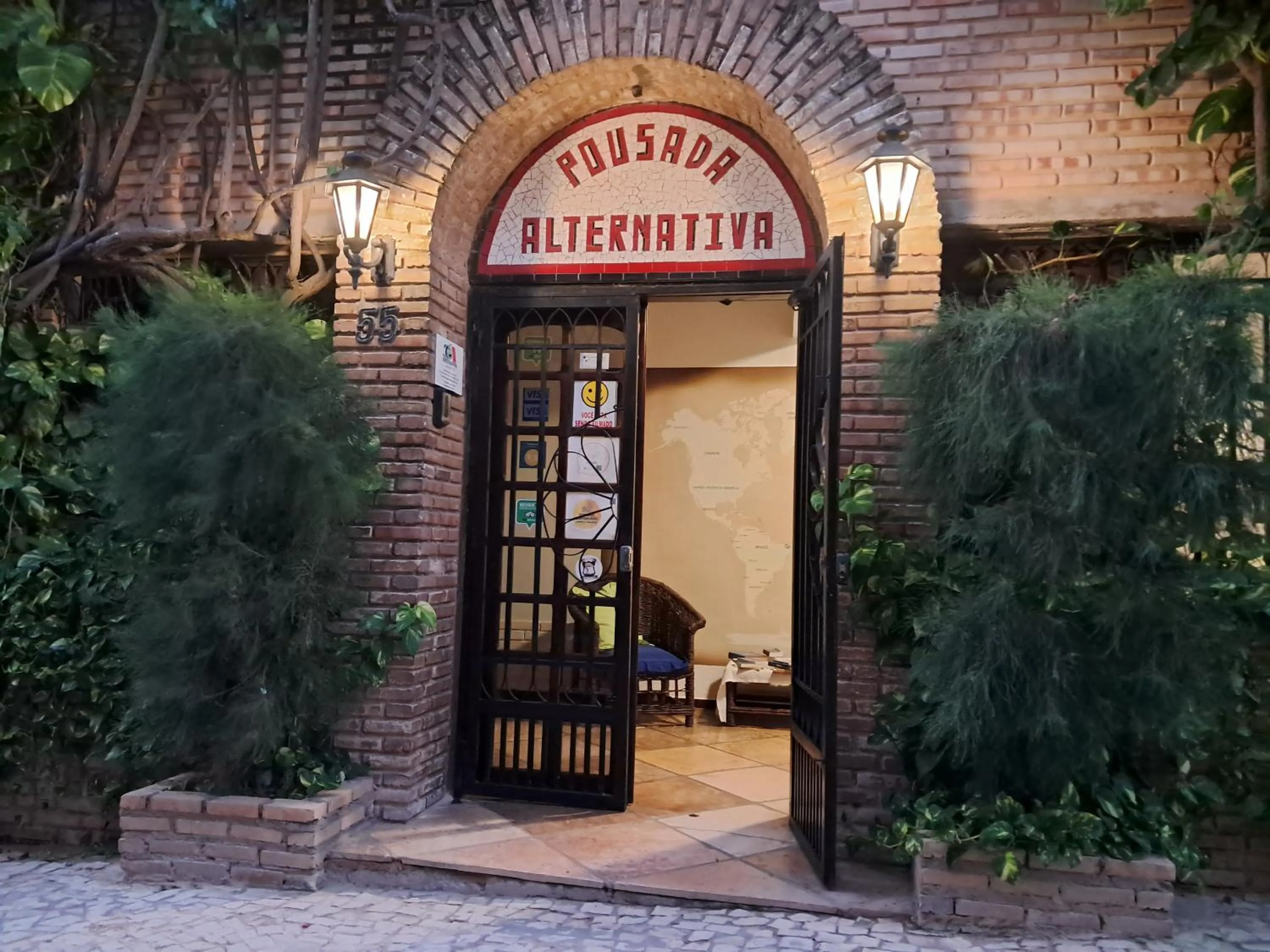 Facade/entrance in Pousada Alternativa
