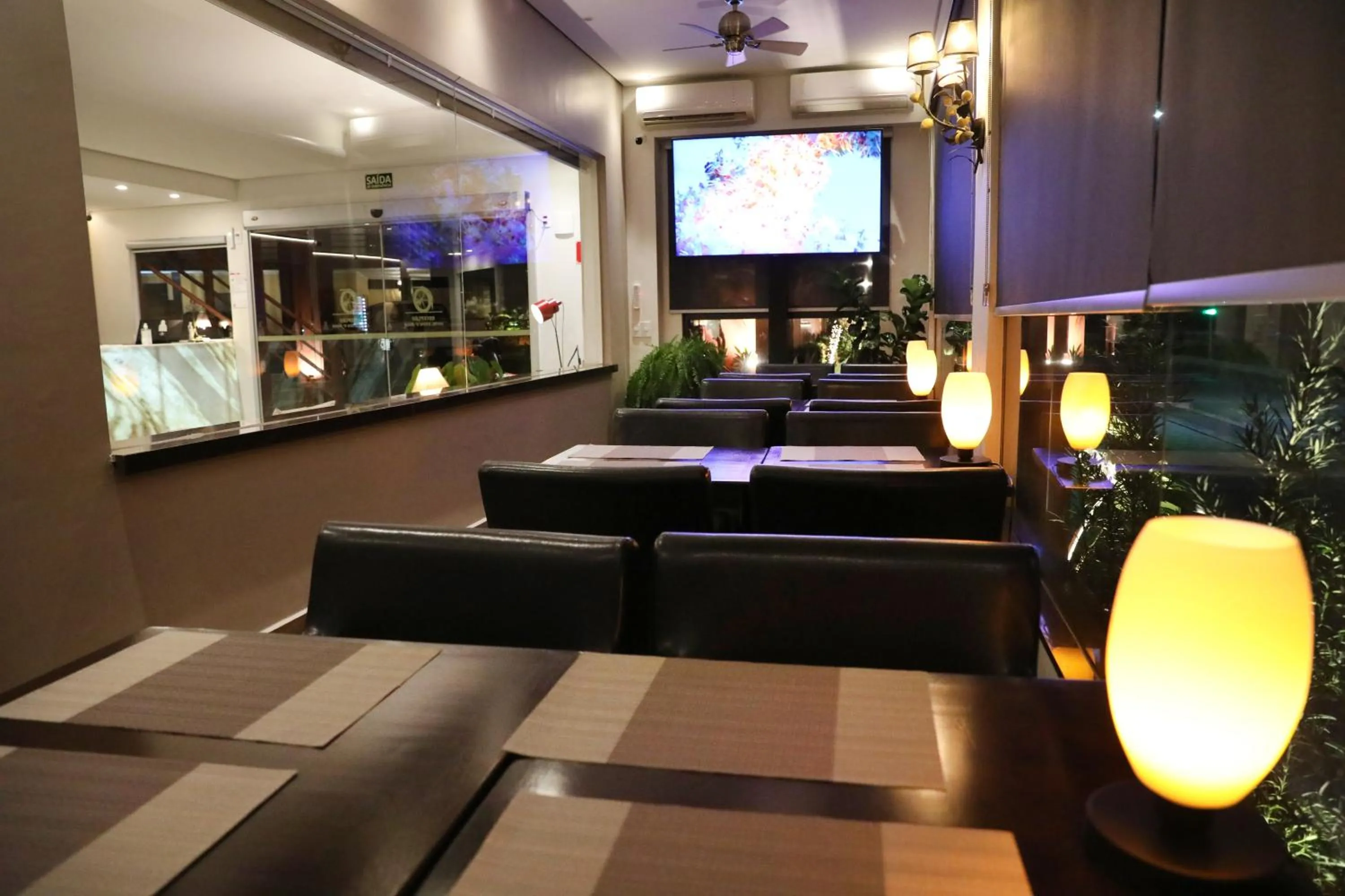 Restaurant/places to eat in Hotel Roda D'Agua