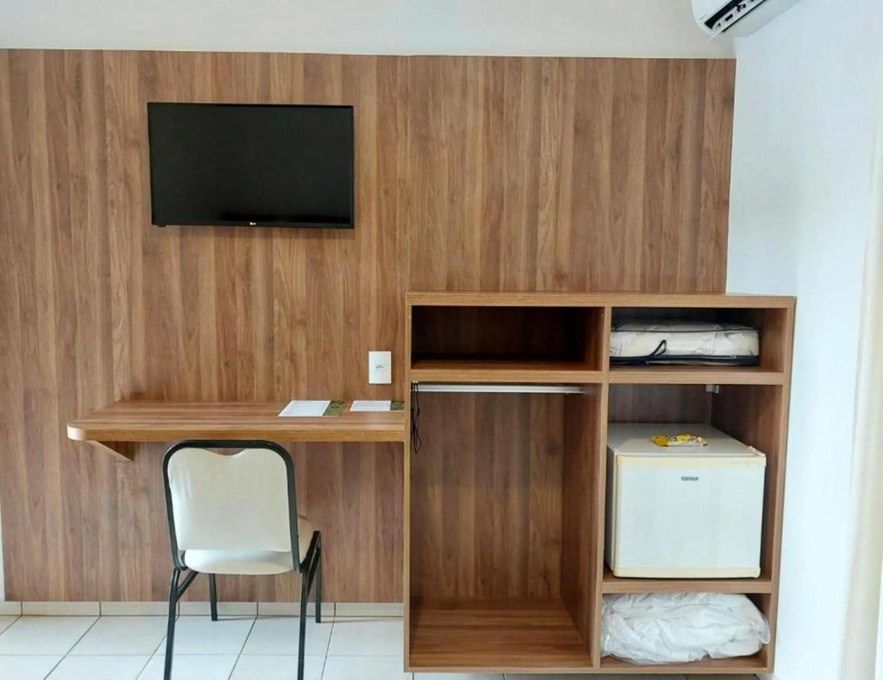 TV and multimedia in Hotel Roda D'Agua