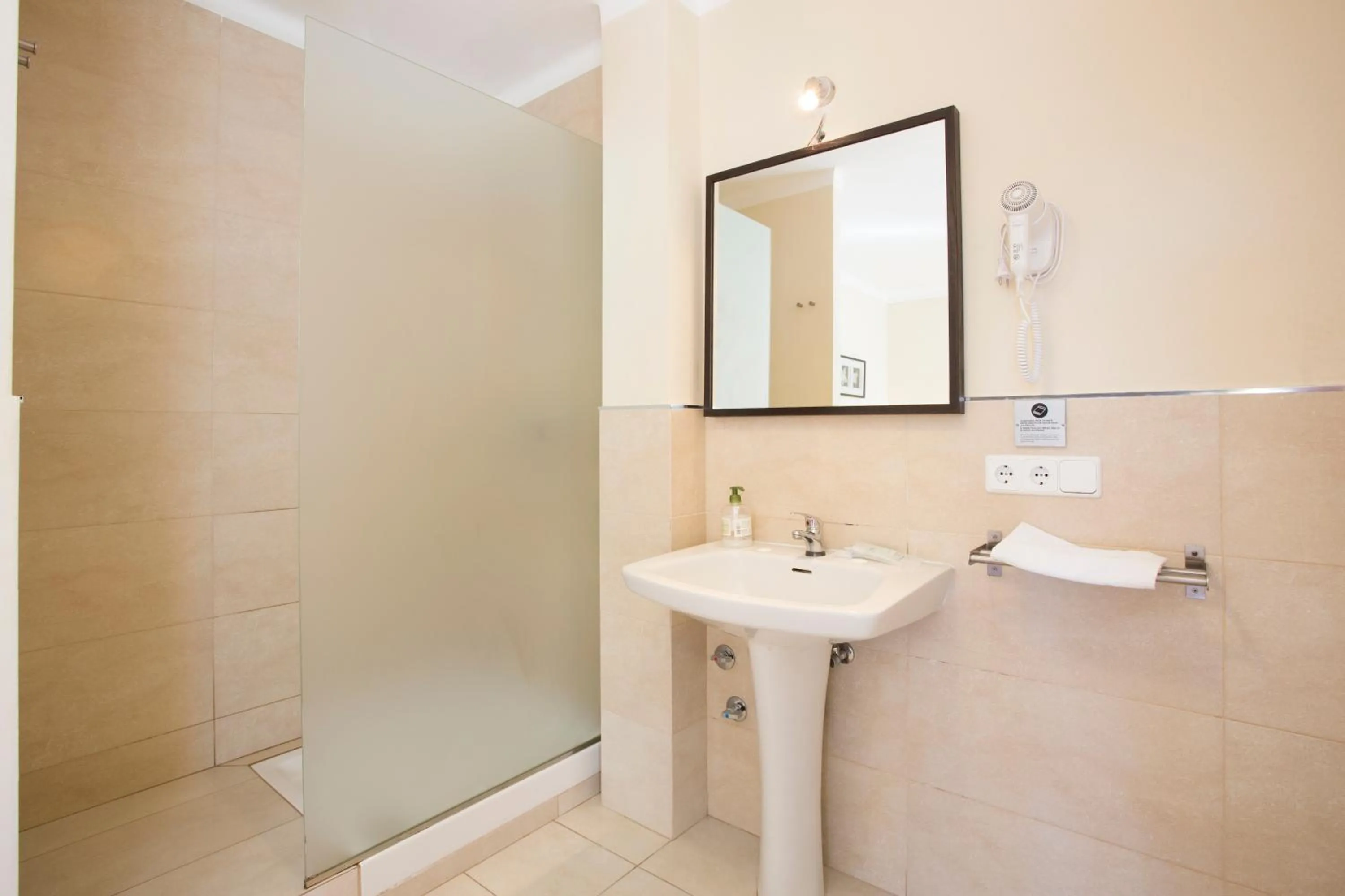 Bathroom in Hostal Bonany