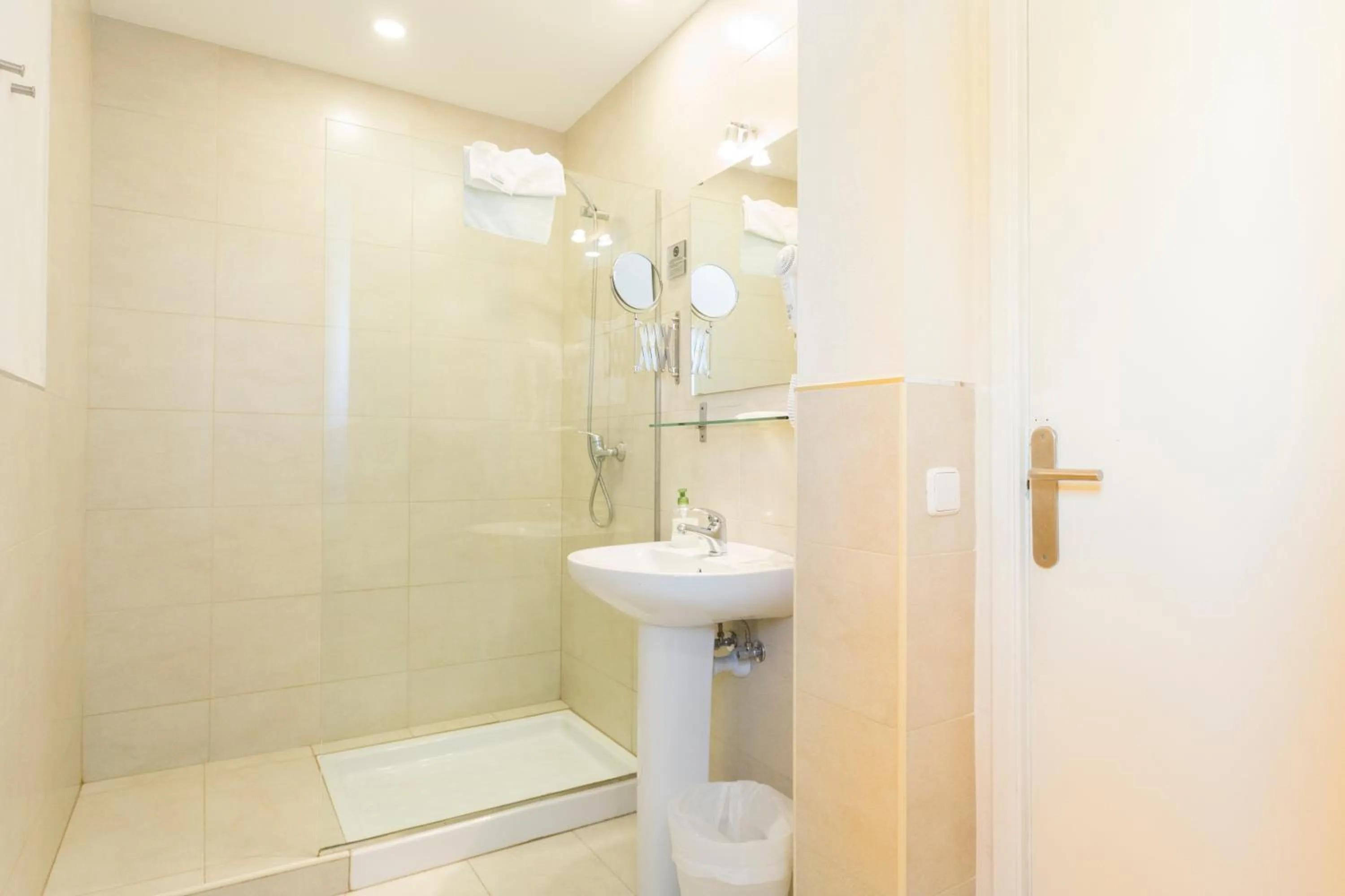 Bathroom in Hostal Bonany