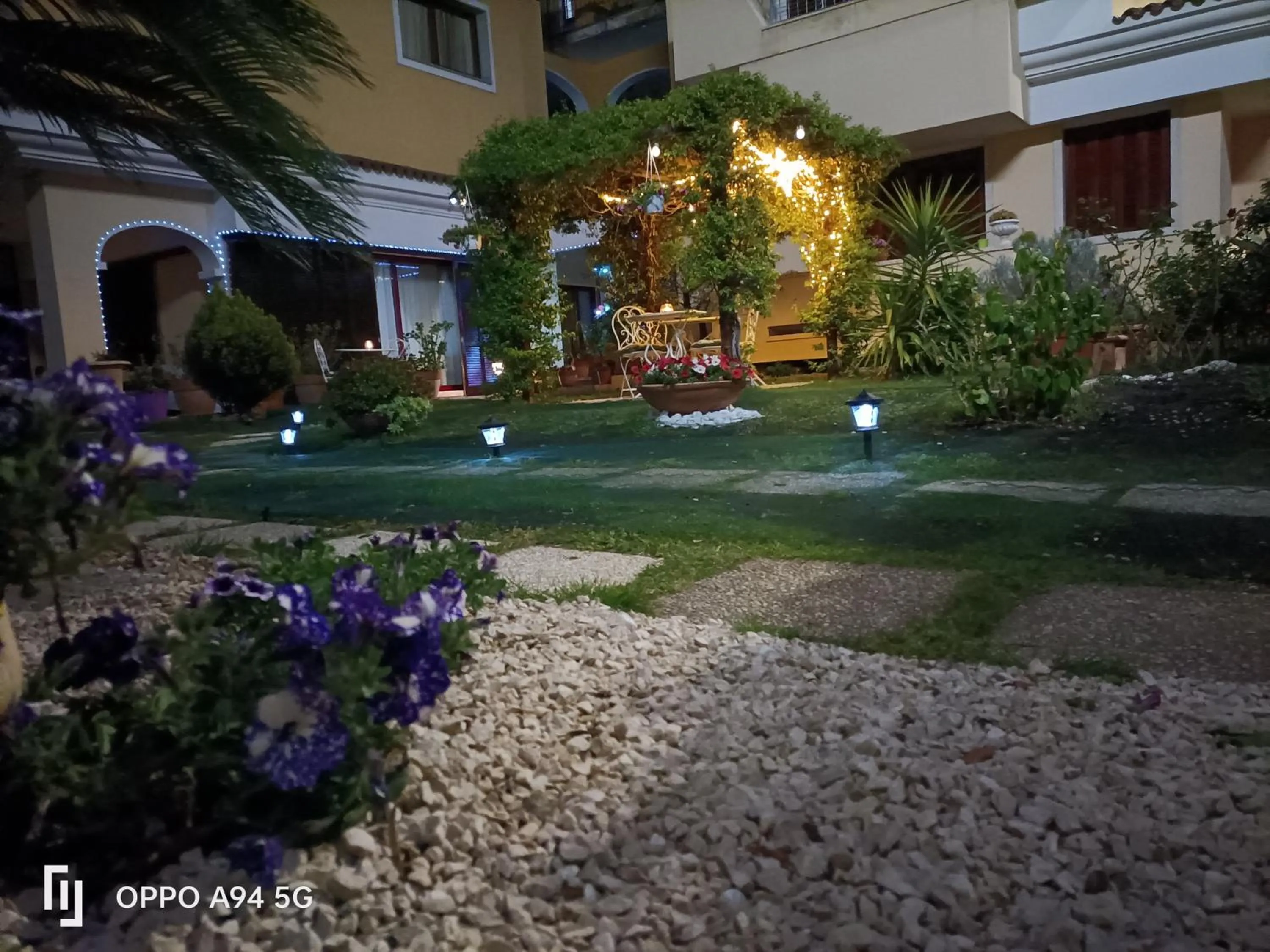 Night in Gemma Di Gallura Charme B&B