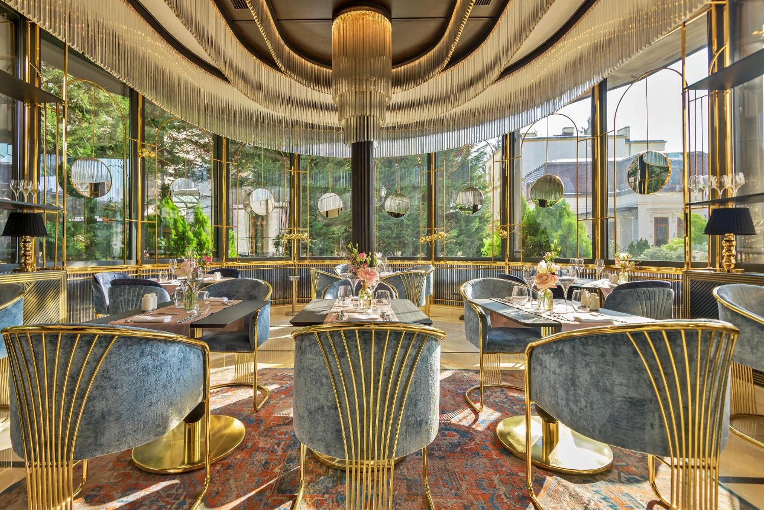 Restaurant/places to eat in Epoque Hotel - Relais & Chateaux