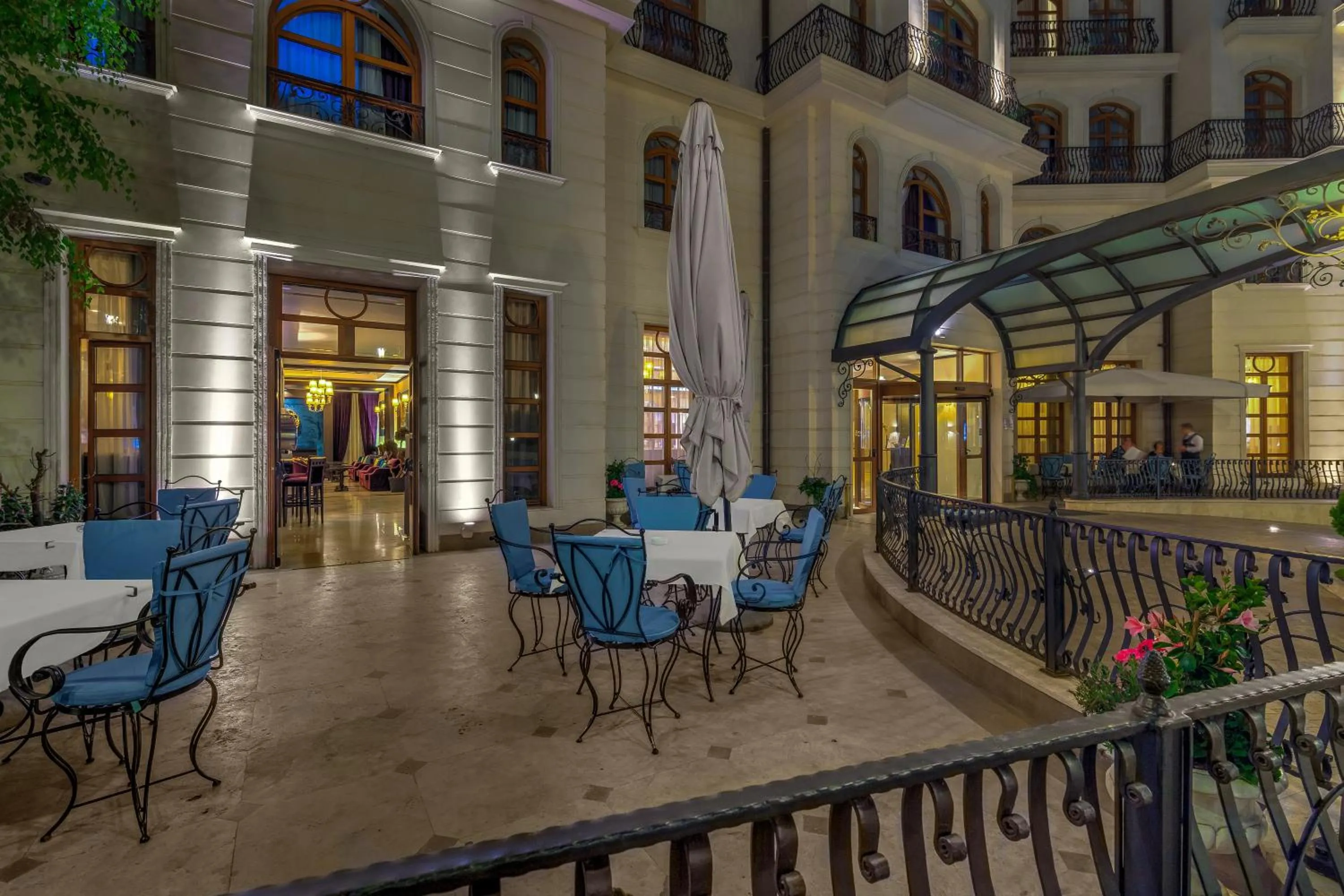 Night in Epoque Hotel - Relais & Chateaux