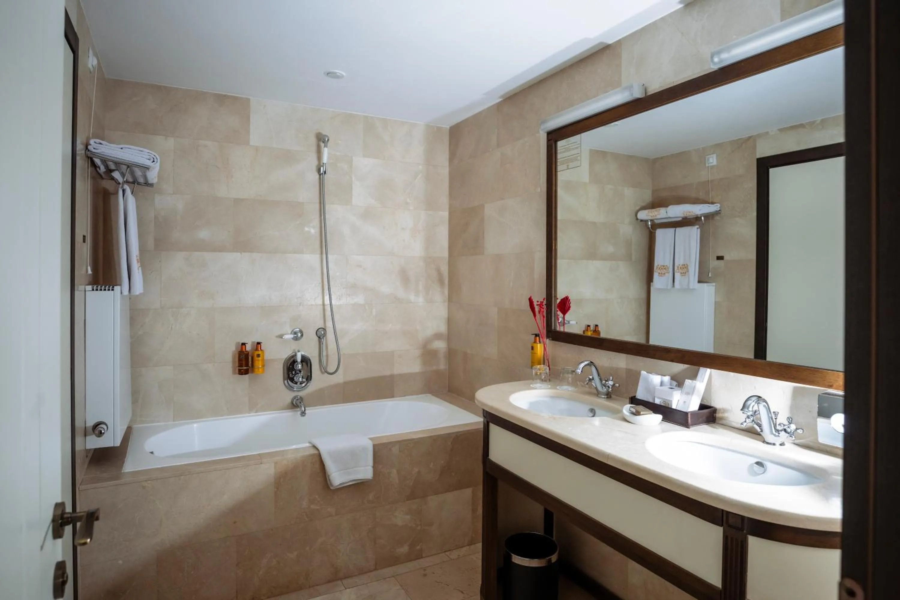 Bathroom in Epoque Hotel - Relais & Chateaux