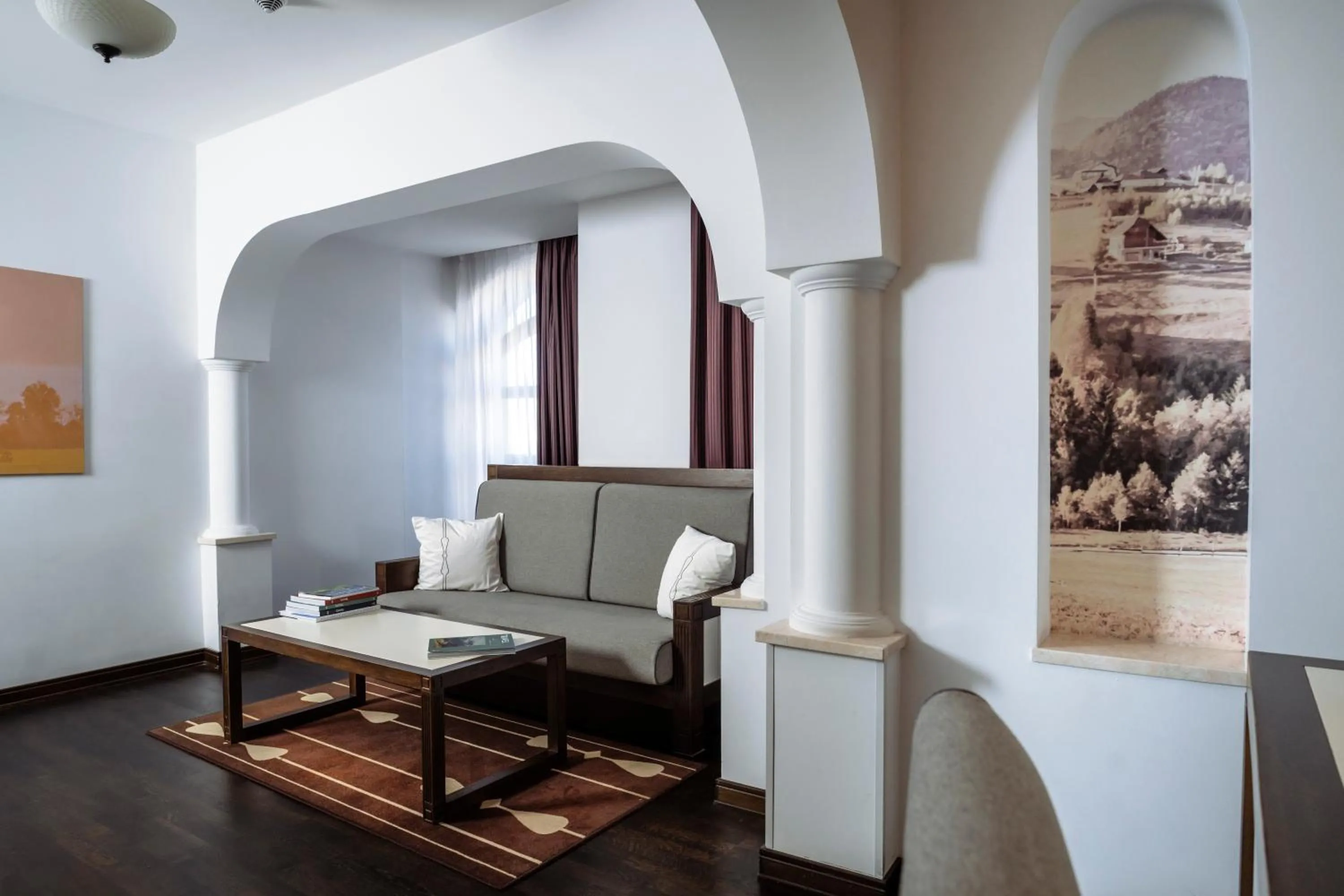 Living room in Epoque Hotel - Relais & Chateaux