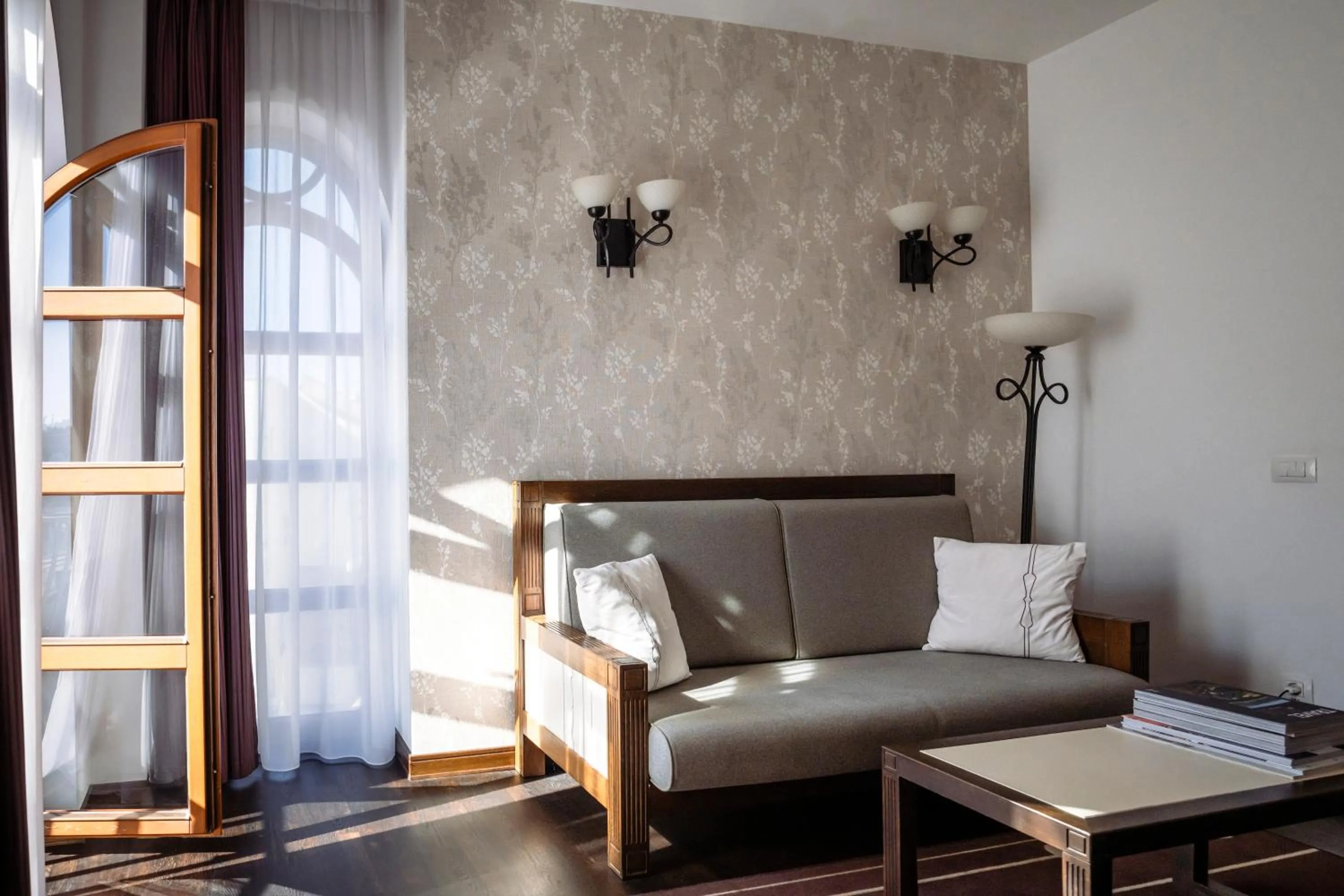 Living room in Epoque Hotel - Relais & Chateaux