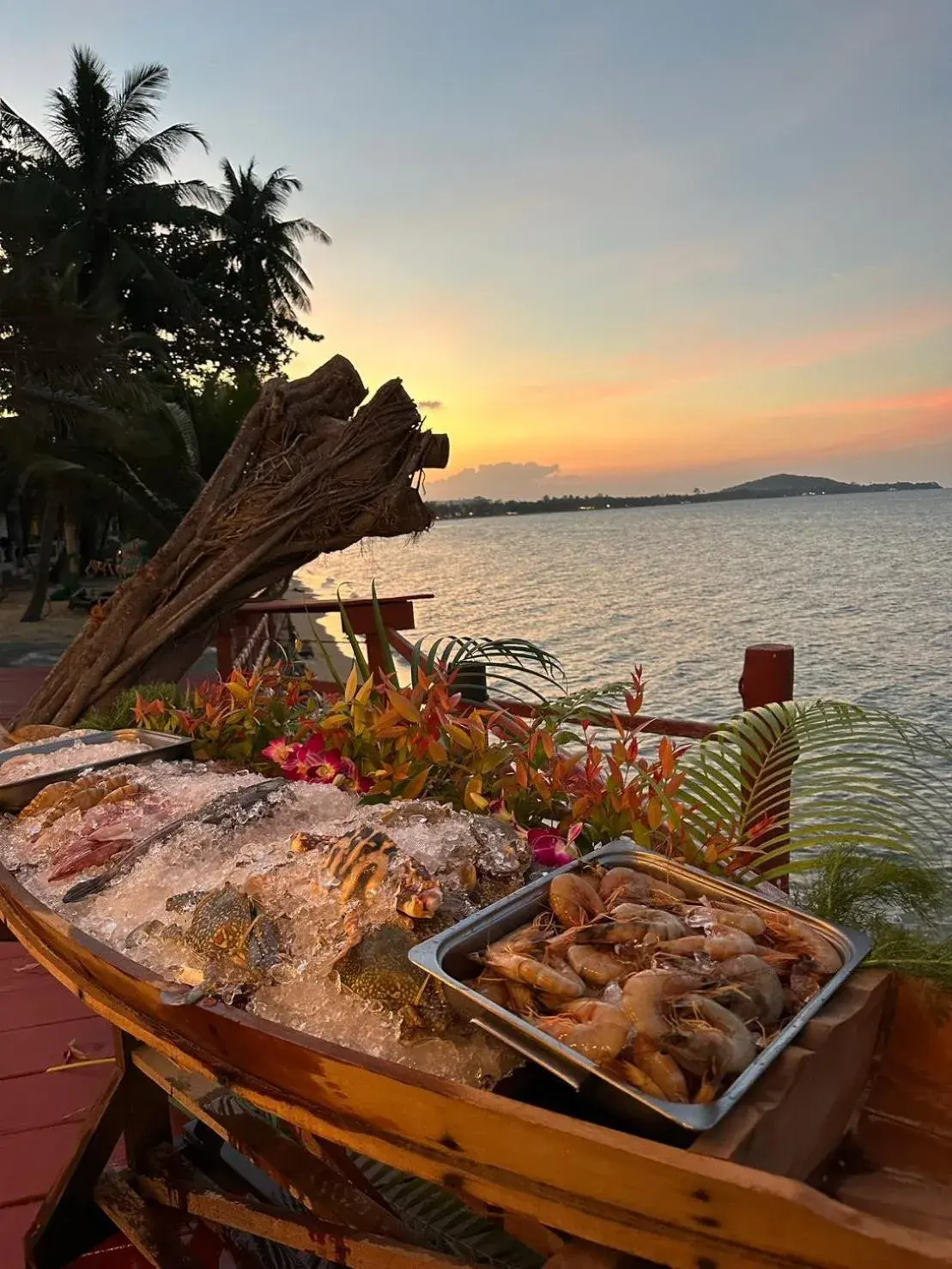 Restaurant/places to eat in Adarin Beach Resort Restaurant/places to eat in Adarin Beach Resort