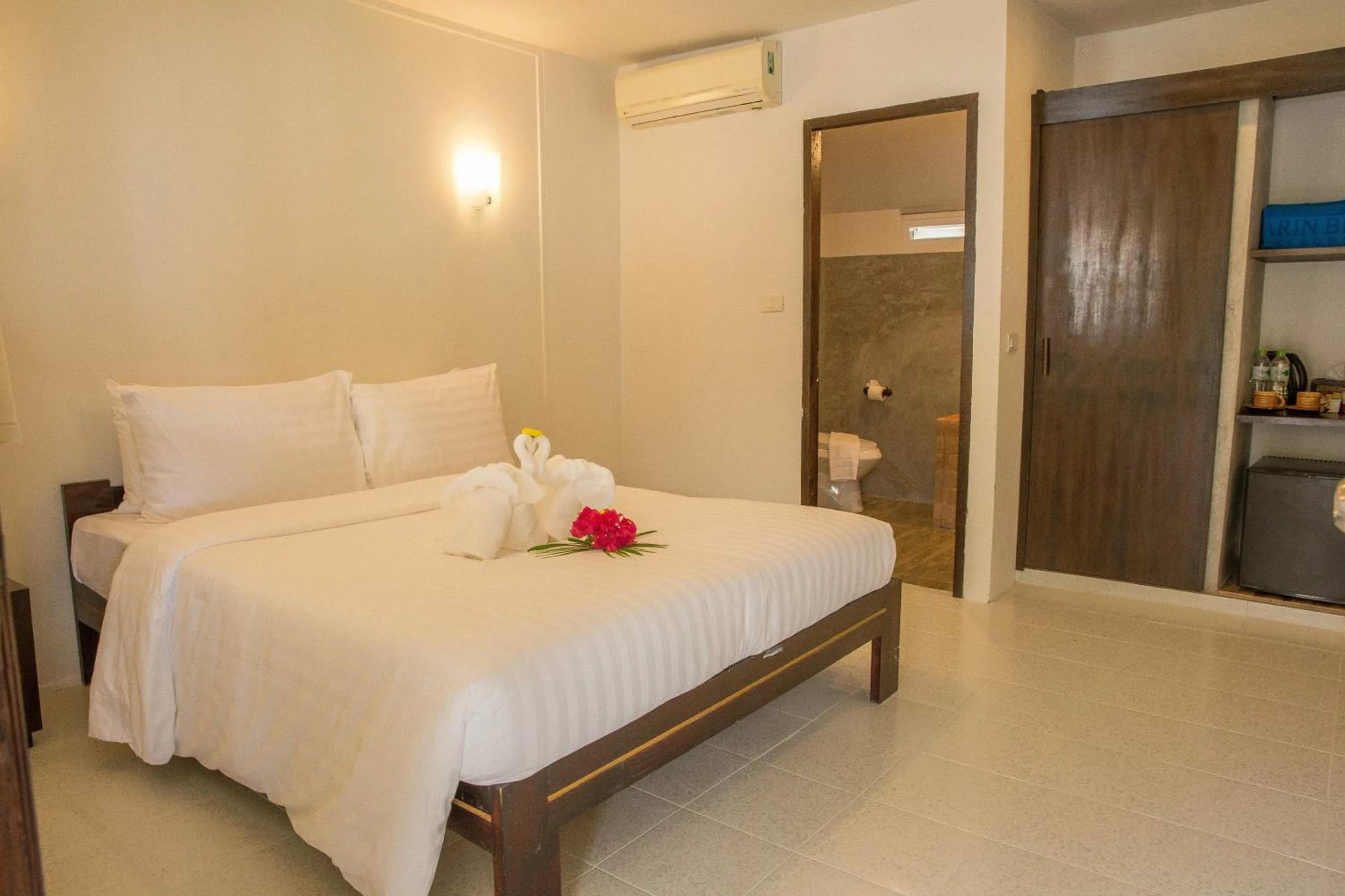 Bedroom, Bed in Adarin Beach Resort