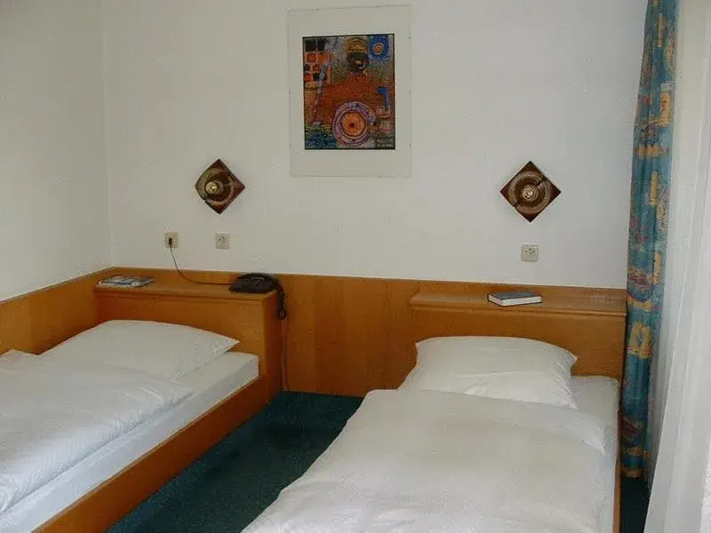 Decorative detail, Bed in Hotel Koch Maingau