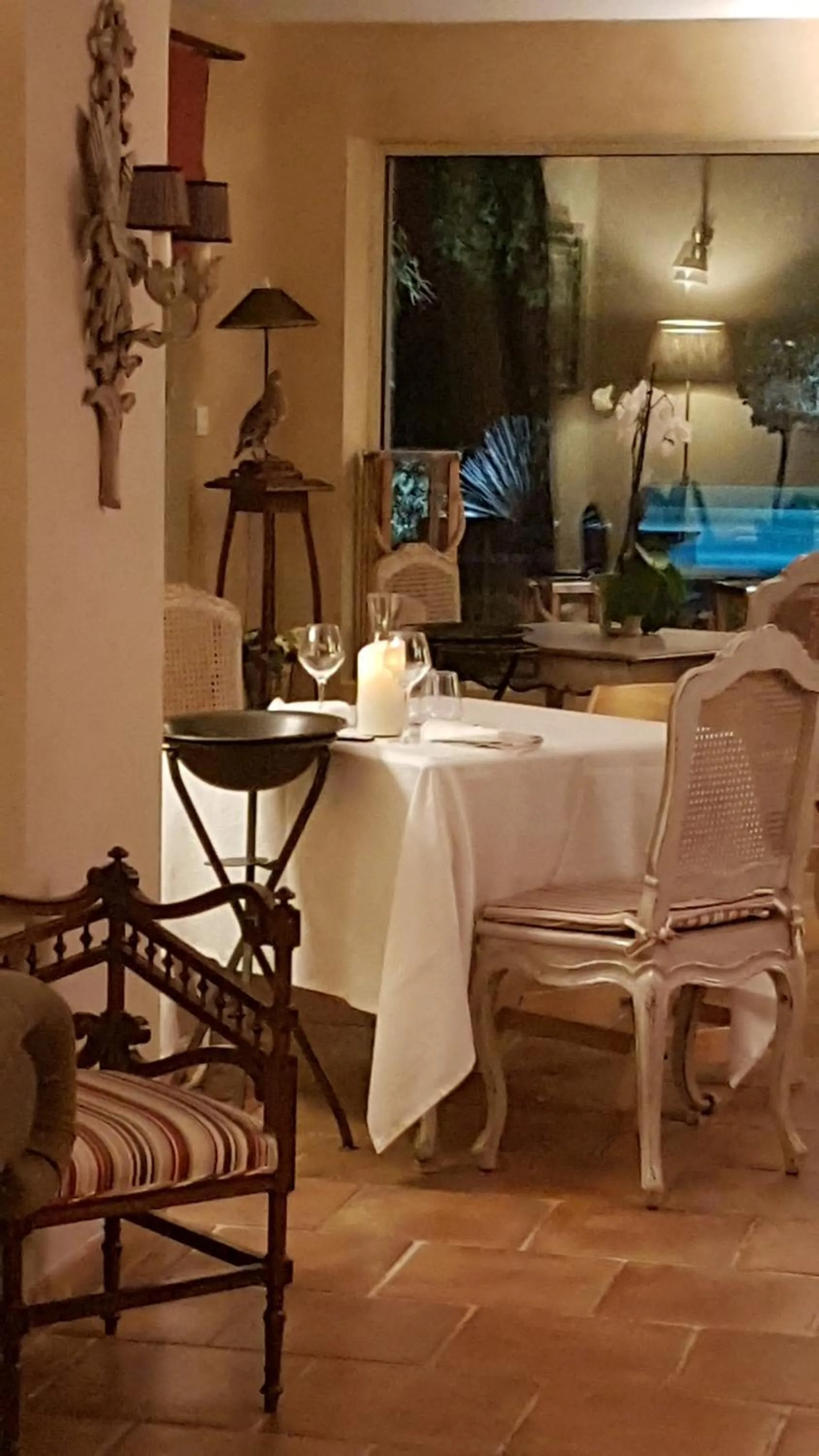 Pool view in Domaine de Mejeans - Teritoria