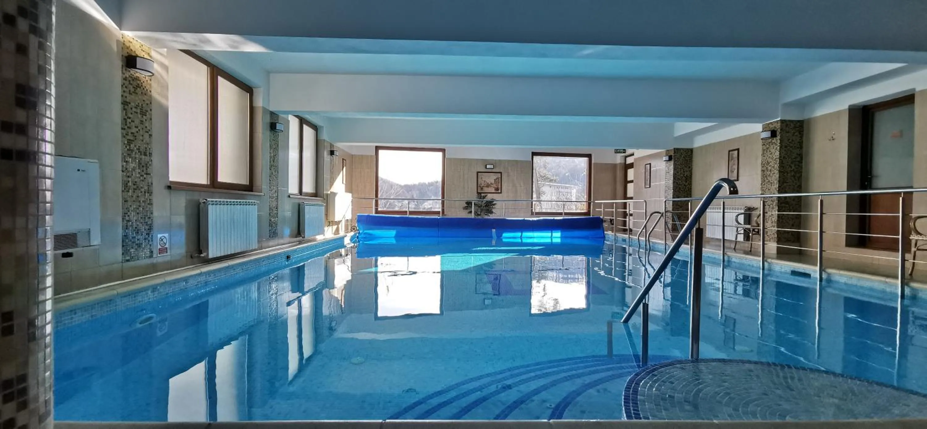 Swimming pool in Hotel Suprem