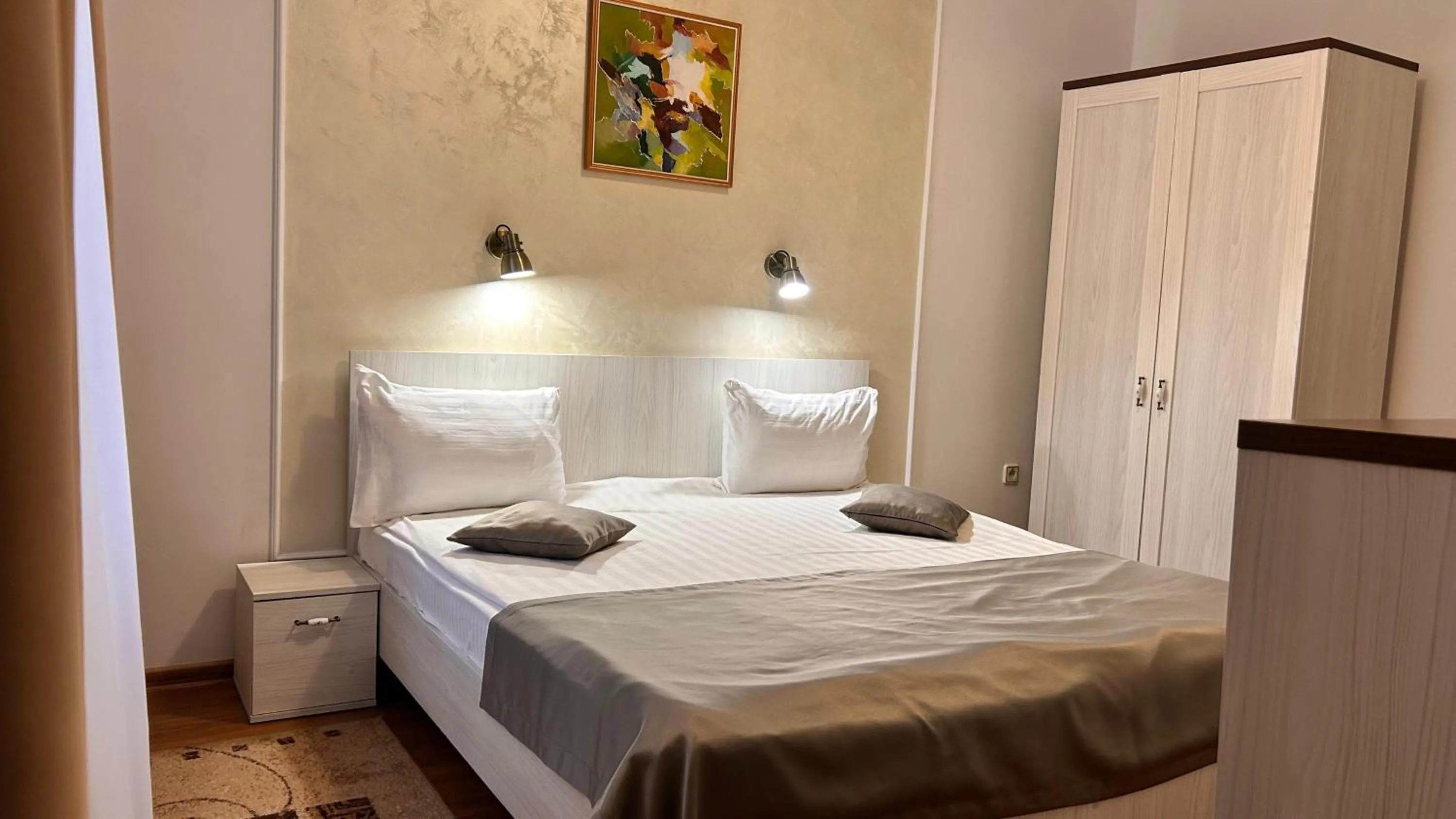 Photo of the whole room, Bed in Hotel Suprem