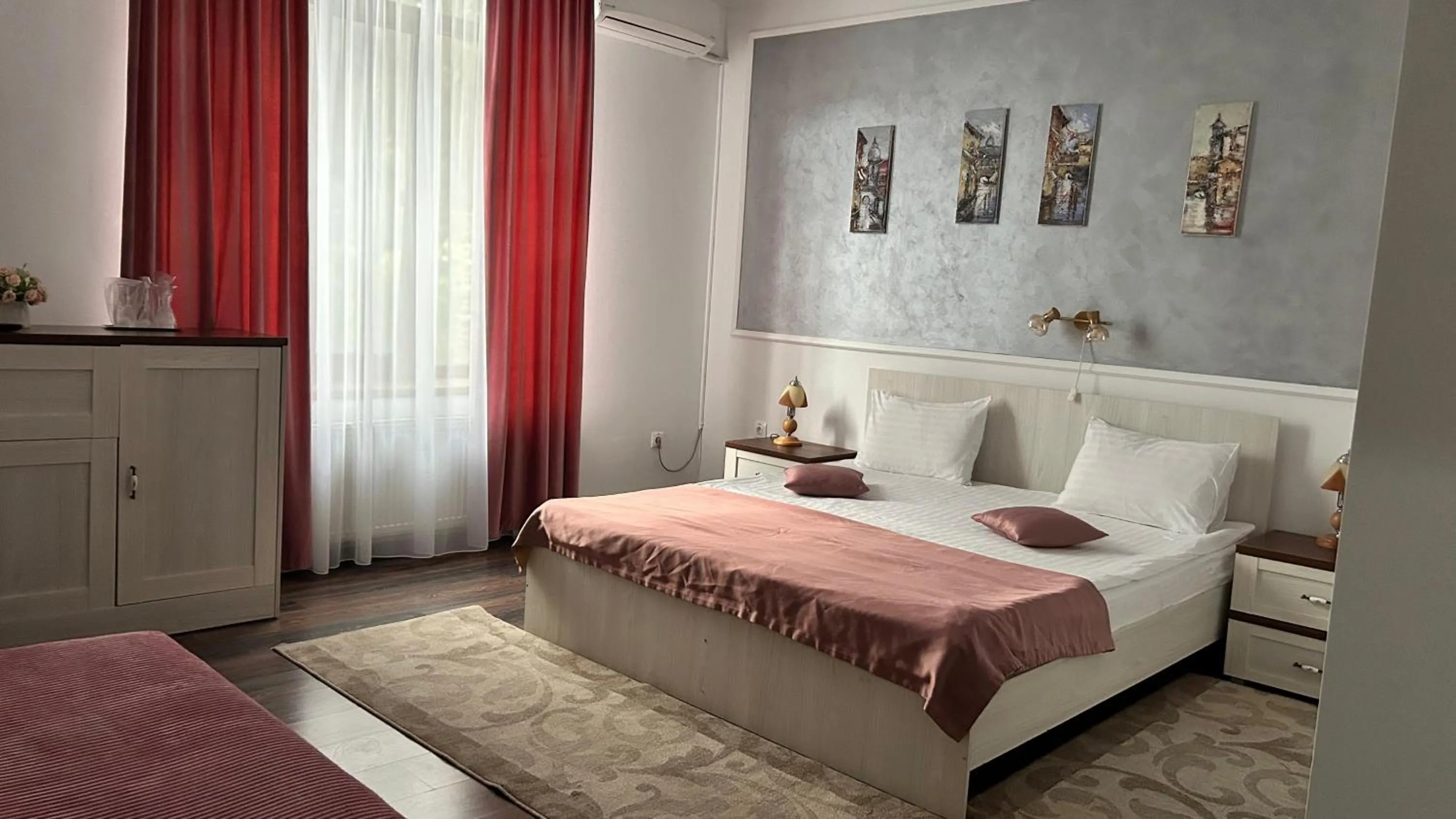 Photo of the whole room, Bed in Hotel Suprem