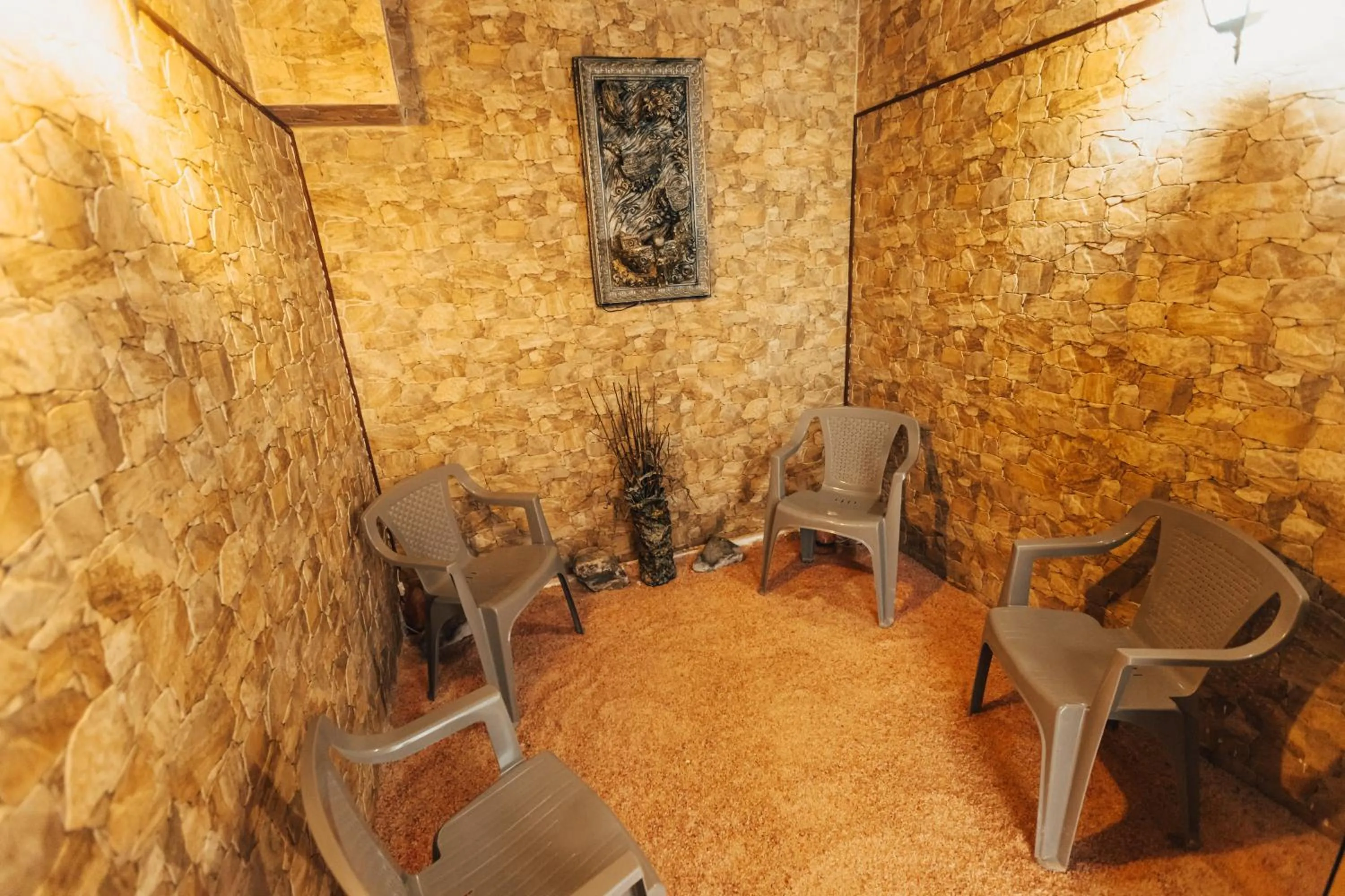 Seating area in Hotel Suprem
