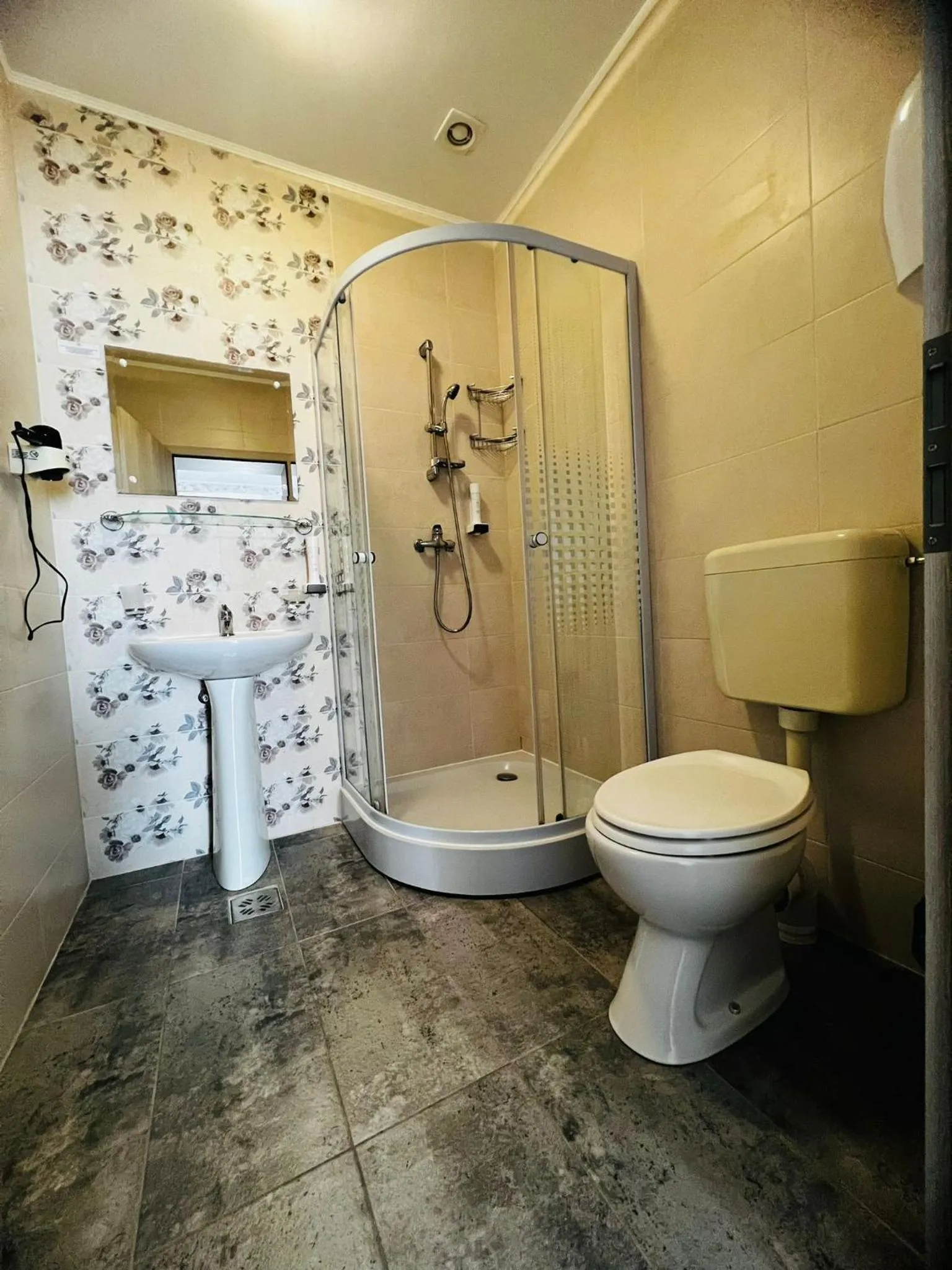 Bathroom in Hotel Suprem