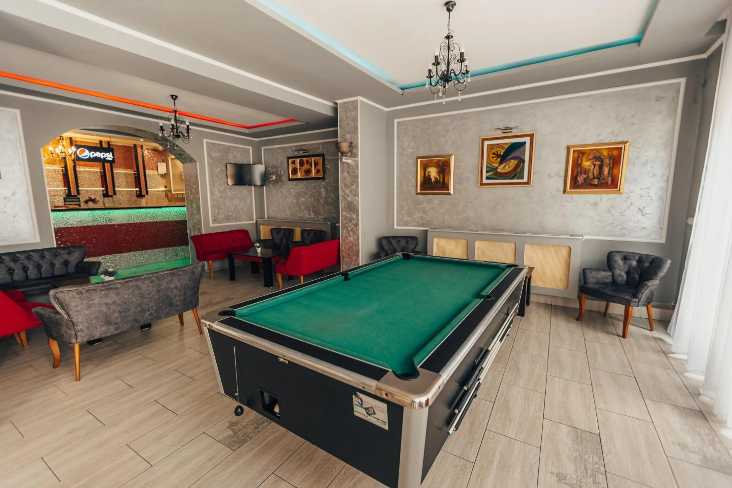 Billiard in Hotel Suprem