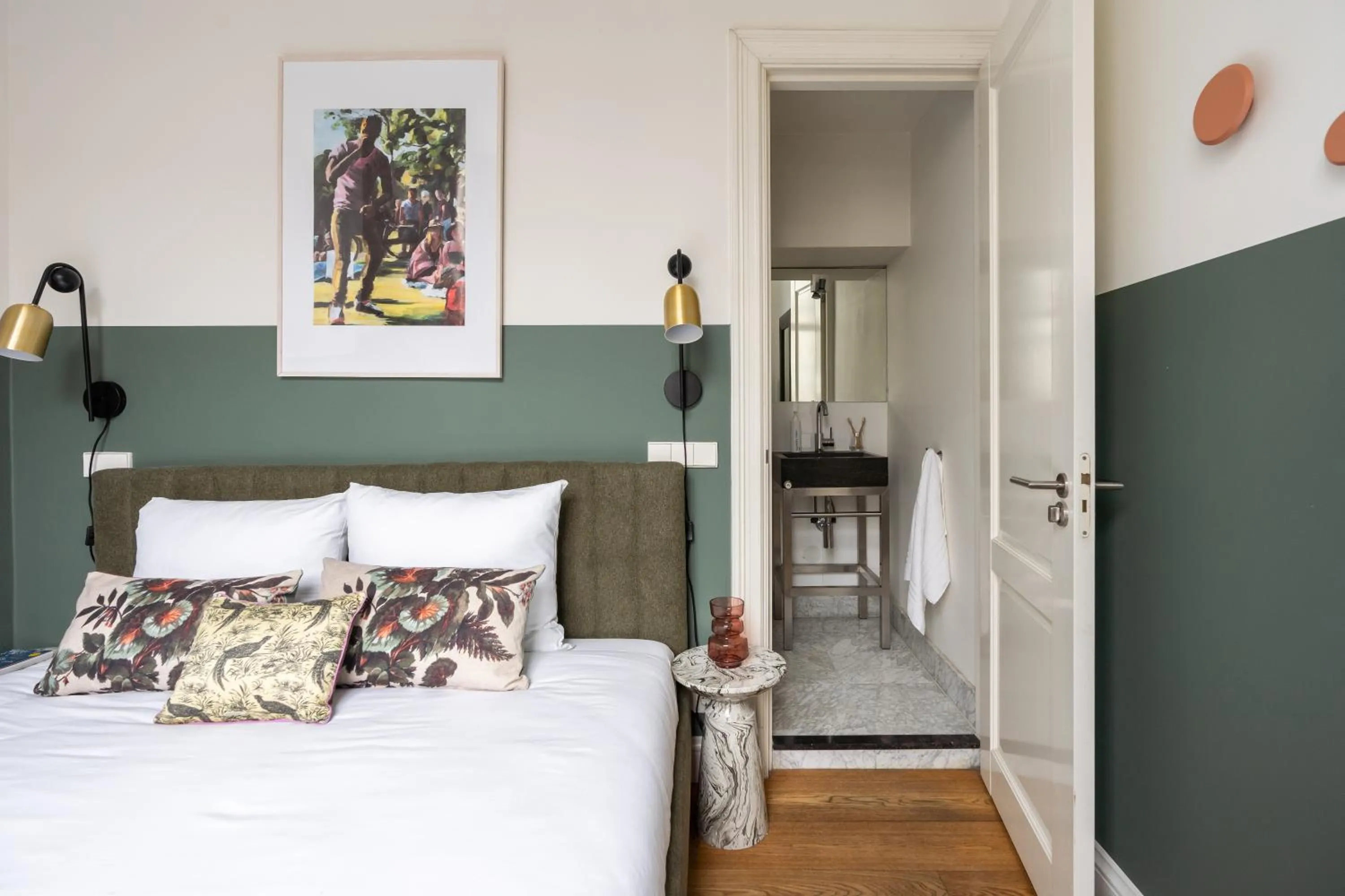 Bed in Numa Amsterdam Helmers