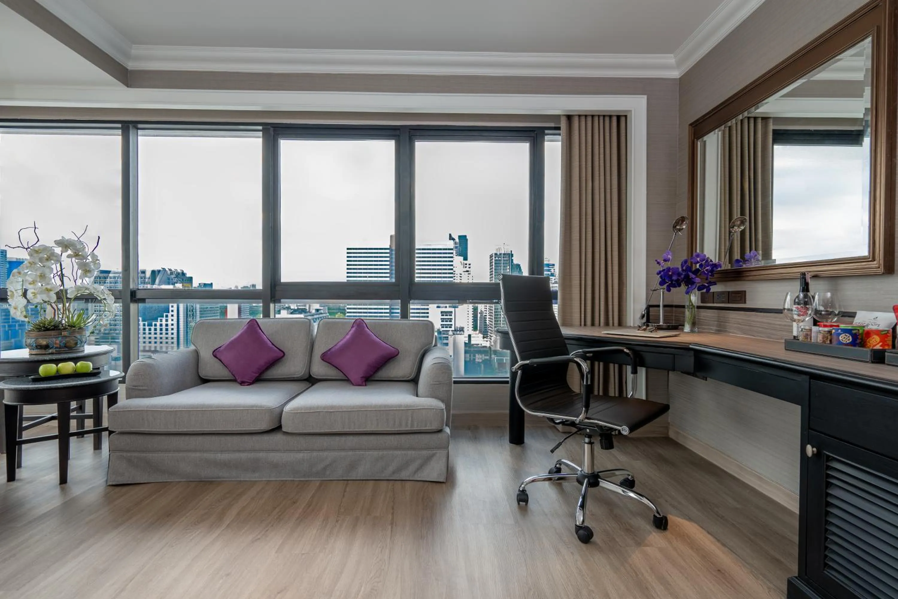 Seating area in NH Bangkok Sukhumvit Boulevard