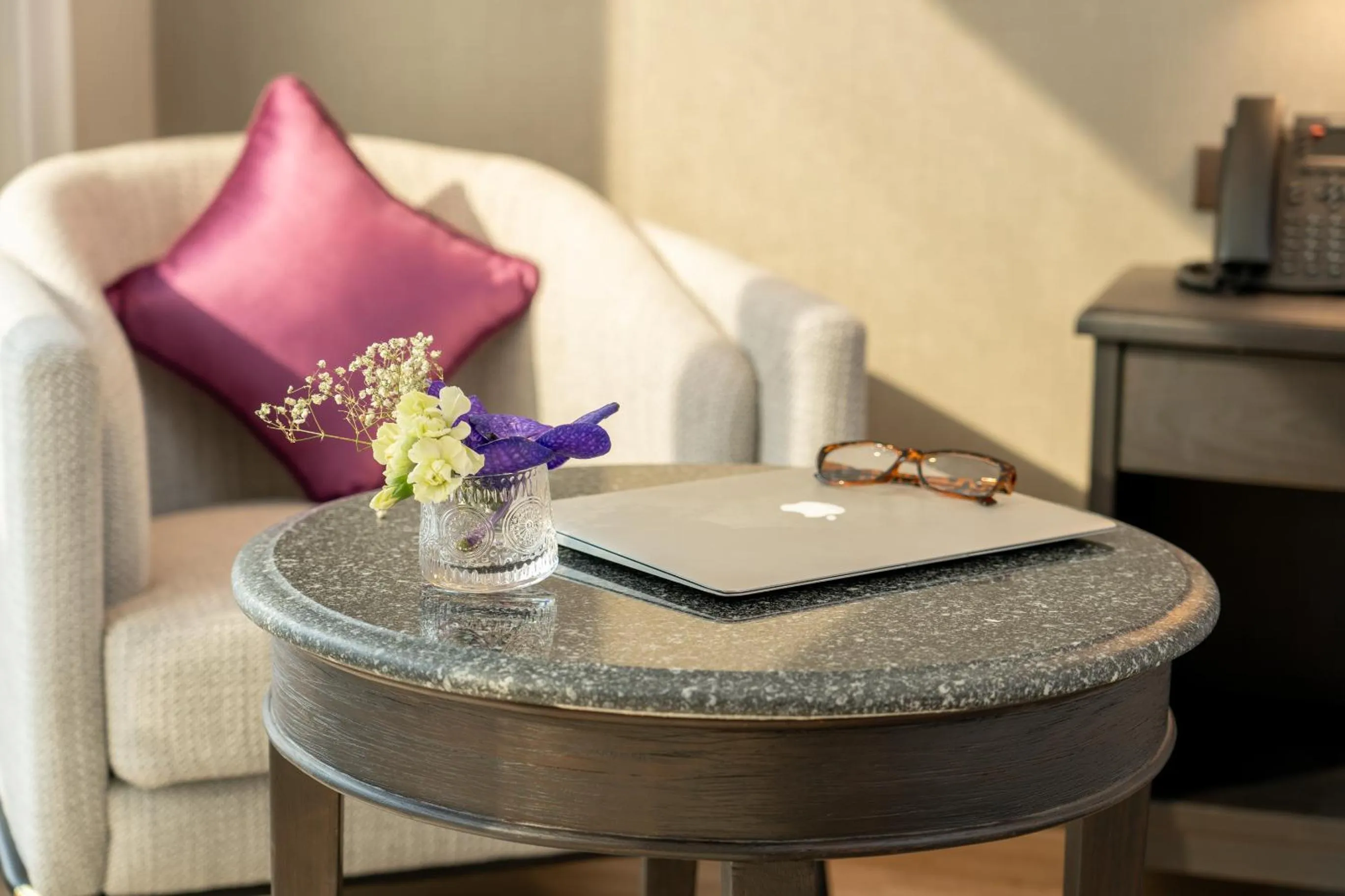 Seating area in NH Bangkok Sukhumvit Boulevard