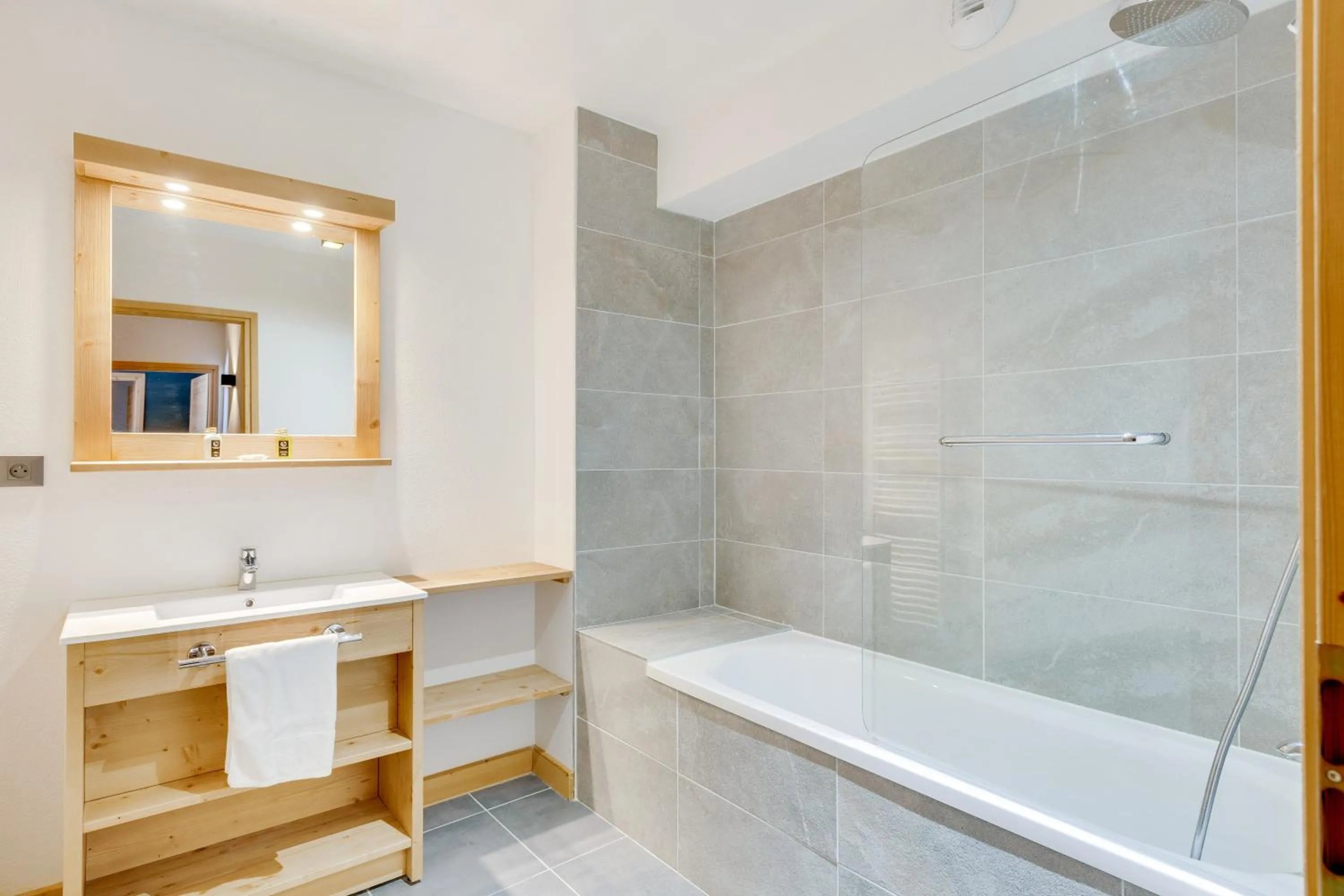 Bathroom in TERRESENS - Les Fermes du Mont-Blanc