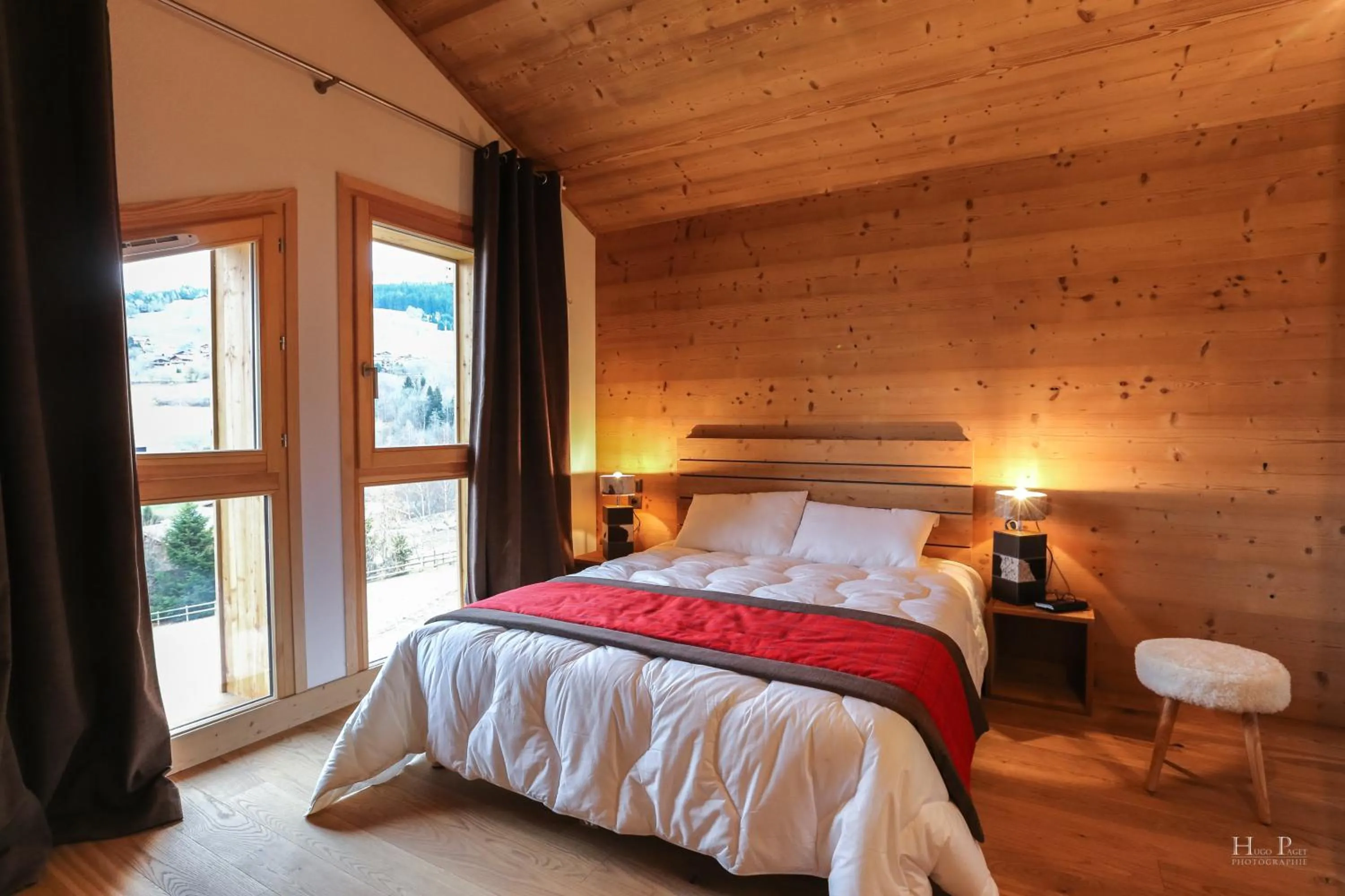 Bedroom, Bed in TERRESENS - Les Fermes du Mont-Blanc