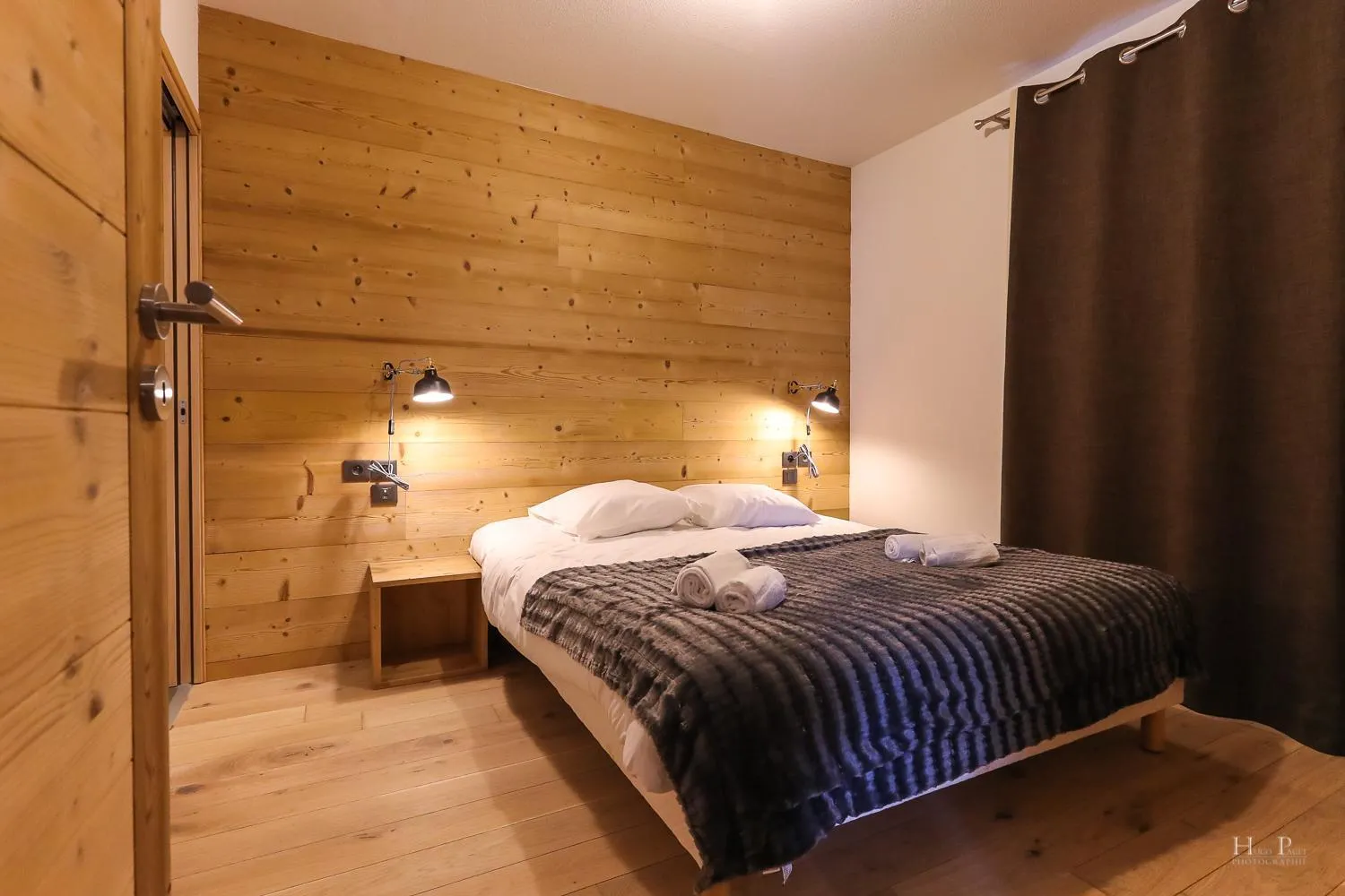Photo of the whole room, Bed in TERRESENS - Les Fermes du Mont-Blanc