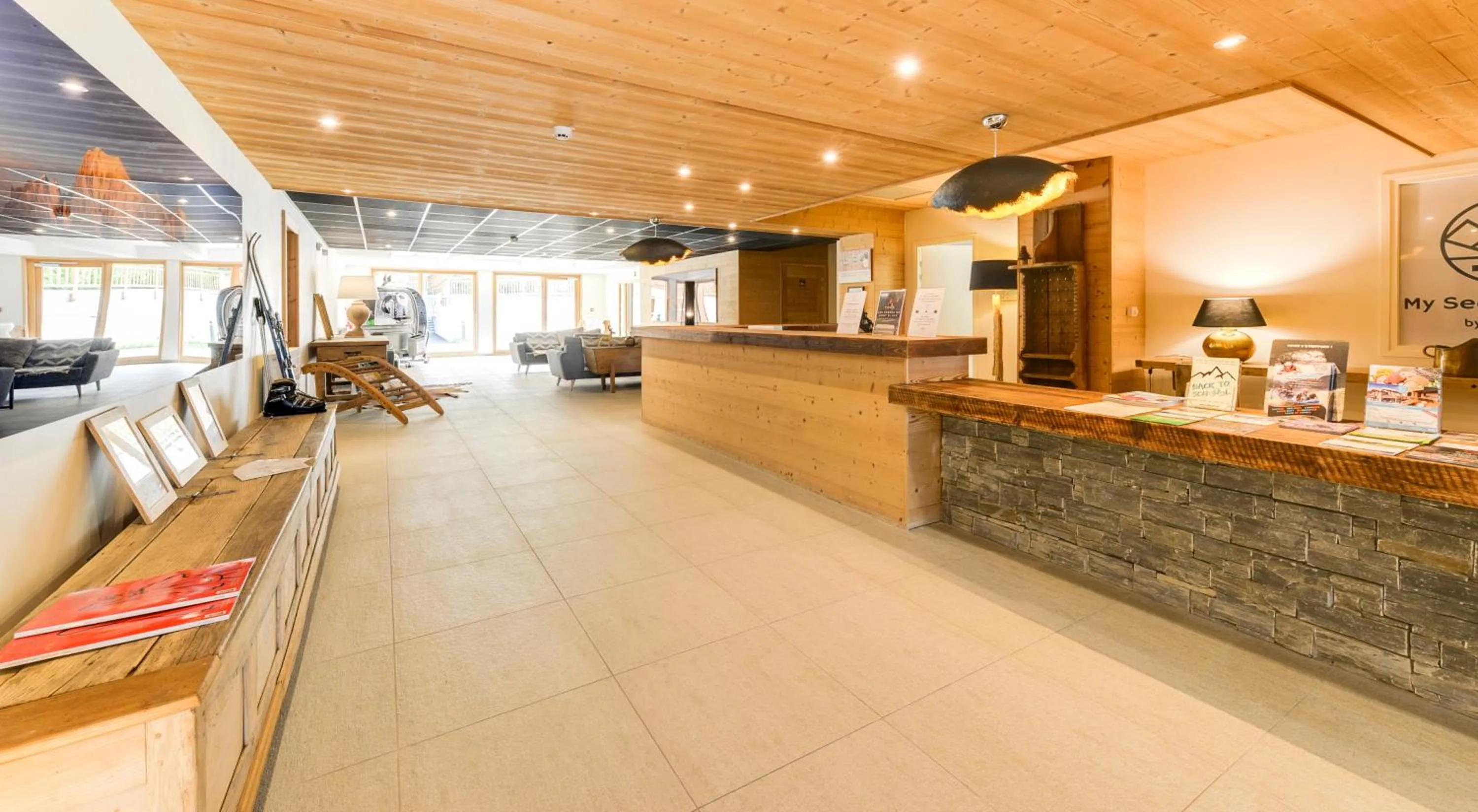 Lobby or reception in TERRESENS - Les Fermes du Mont-Blanc