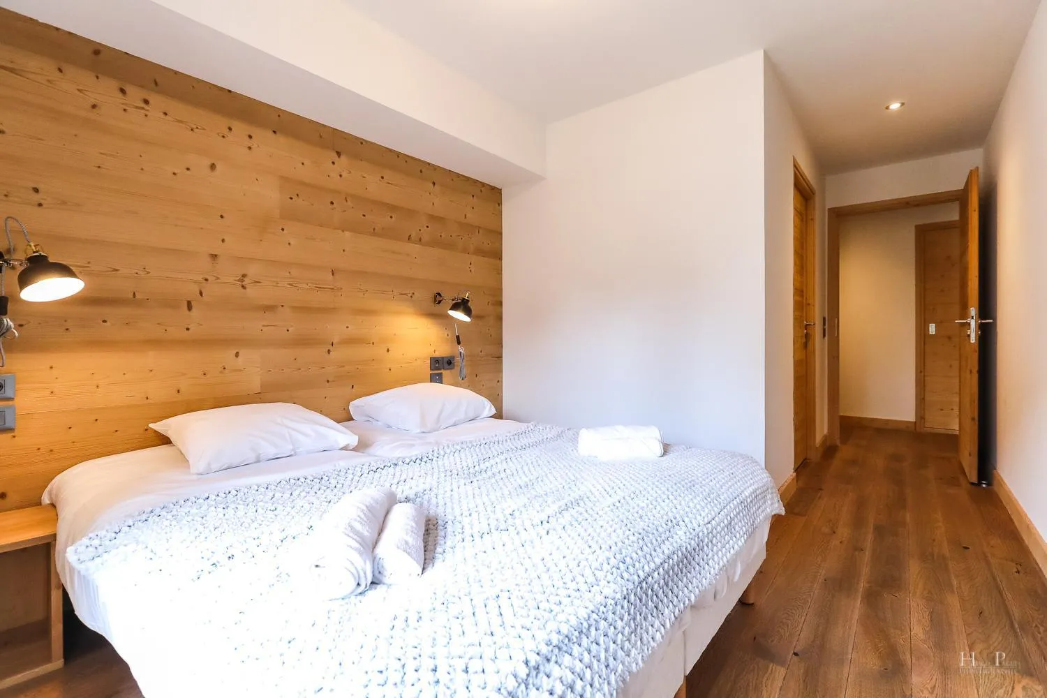 Bedroom, Bed in TERRESENS - Les Fermes du Mont-Blanc