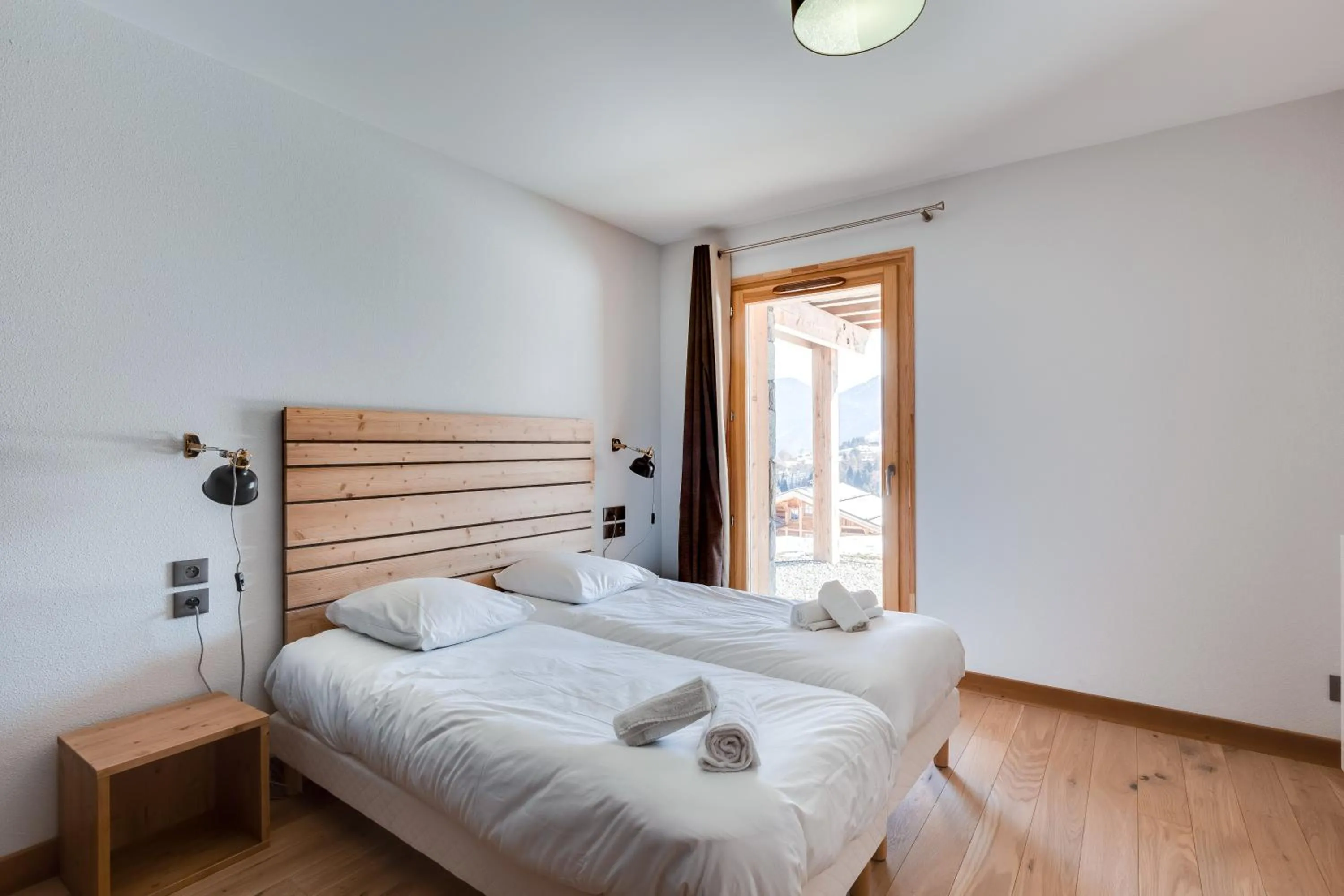 Bedroom, Bed in TERRESENS - Les Fermes du Mont-Blanc