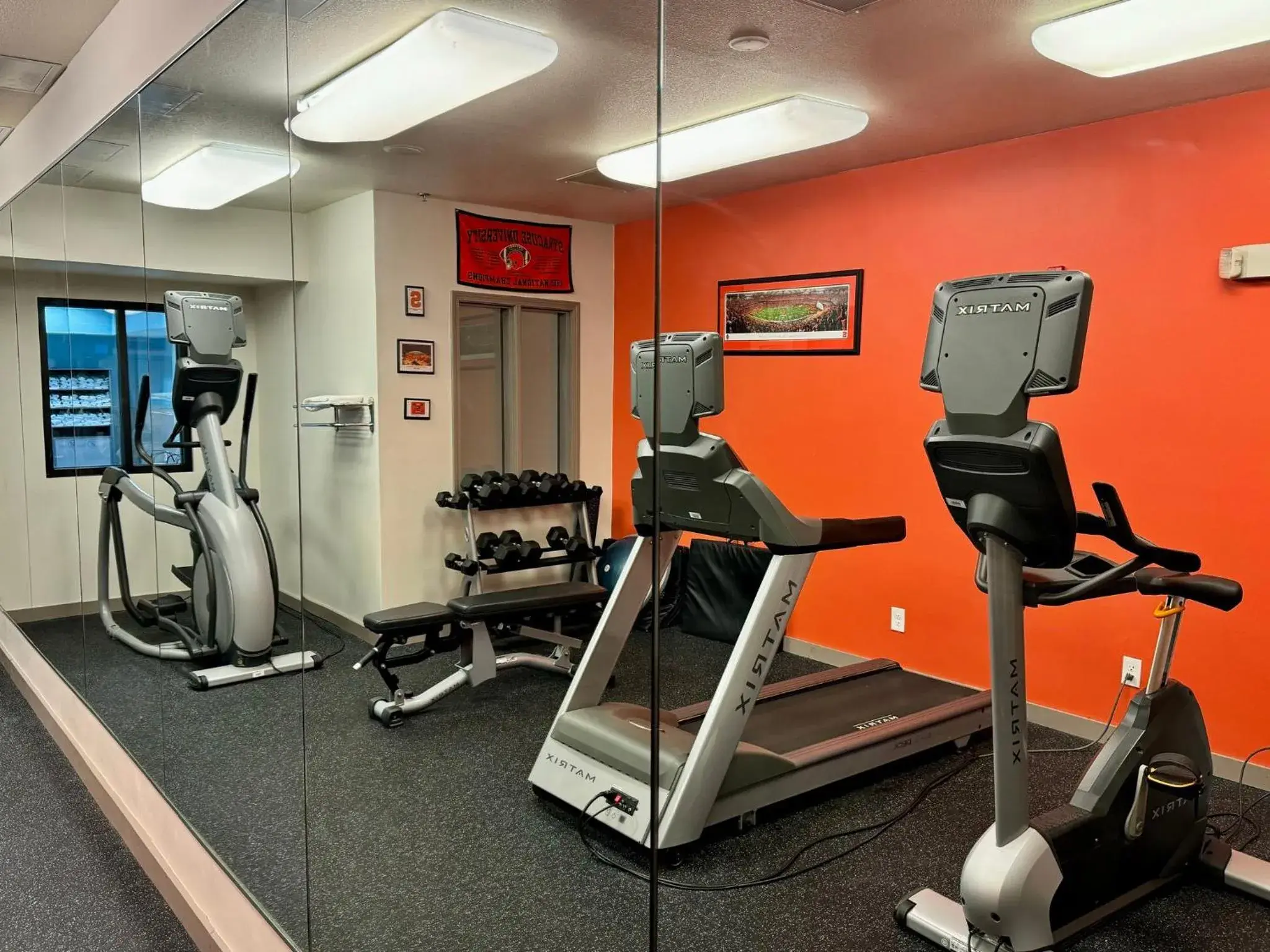 Spa and wellness centre/facilities in Holiday Inn Express Syracuse-Fairgrounds by IHG Spa and wellness centre/facilities in Holiday Inn Express Syracuse-Fairgrounds by IHG