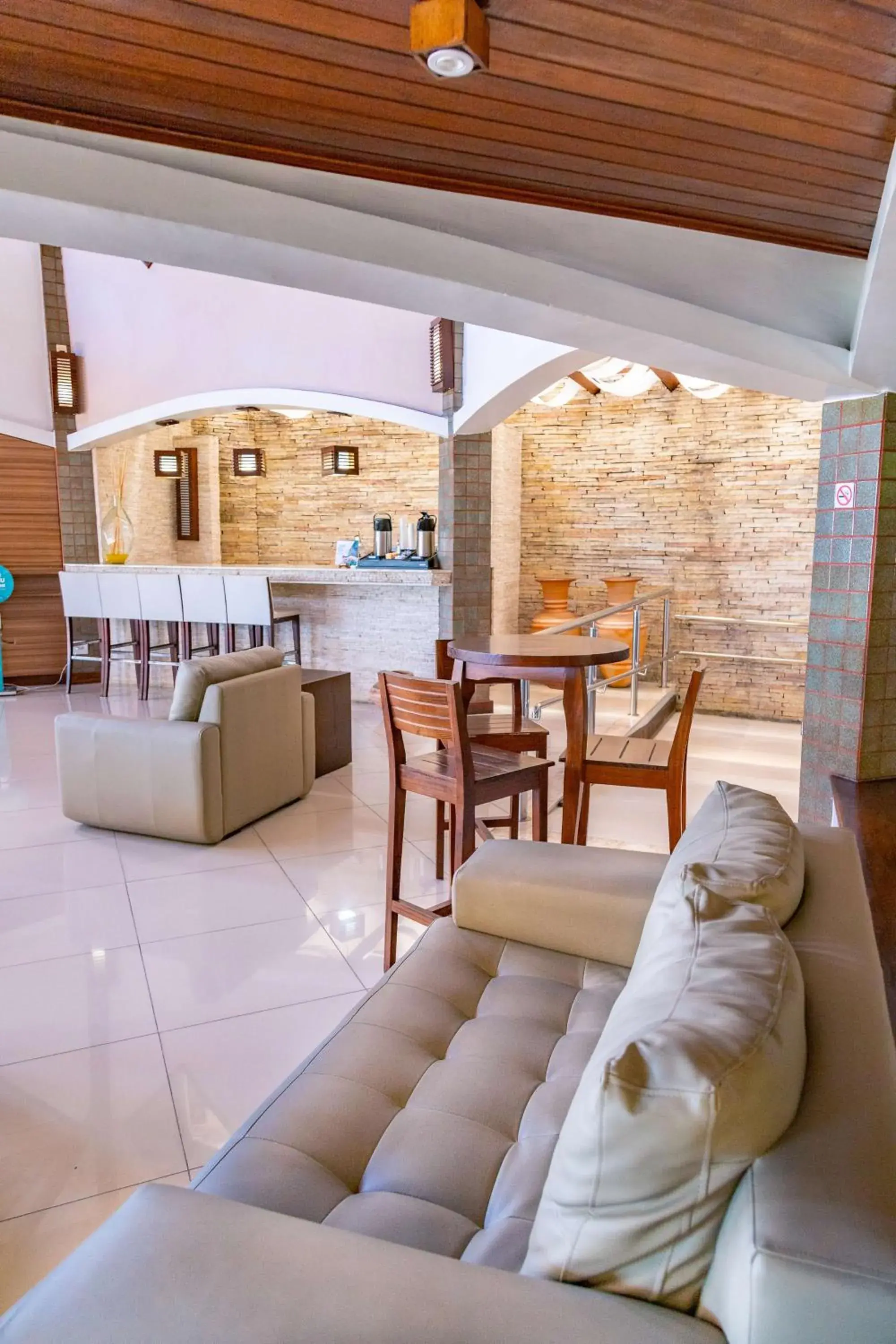 Lobby or reception in Best Western Shalimar Praia Hotel Lobby or reception in Best Western Shalimar Praia Hotel