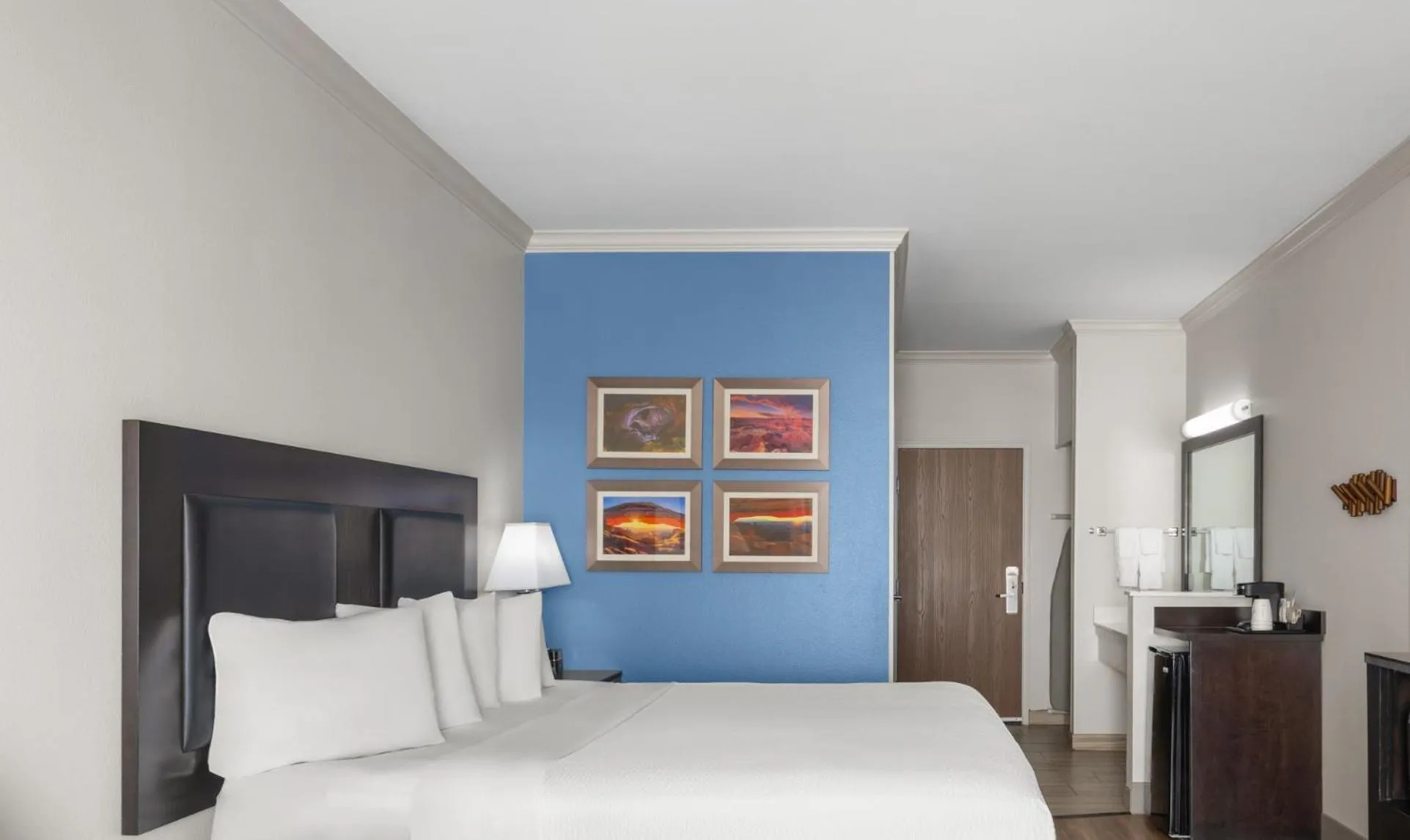 Photo of the whole room, Bed in La Quinta by Wyndham Moab