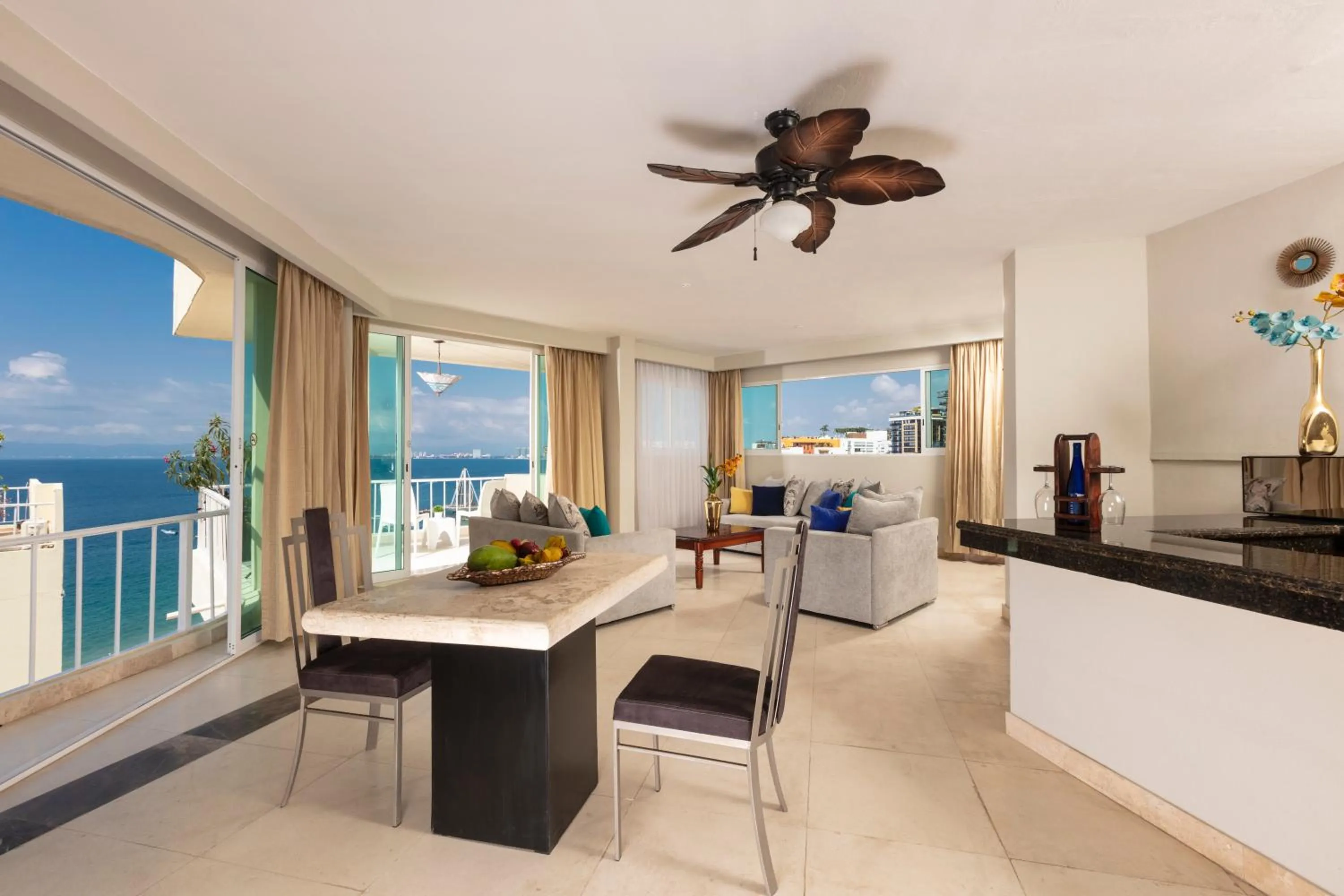 Living room in Blue Chairs Beachfront Resort Puerto Vallarta - Adults Only