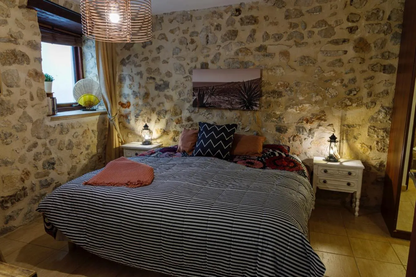 Bed in Dios Esta Bien