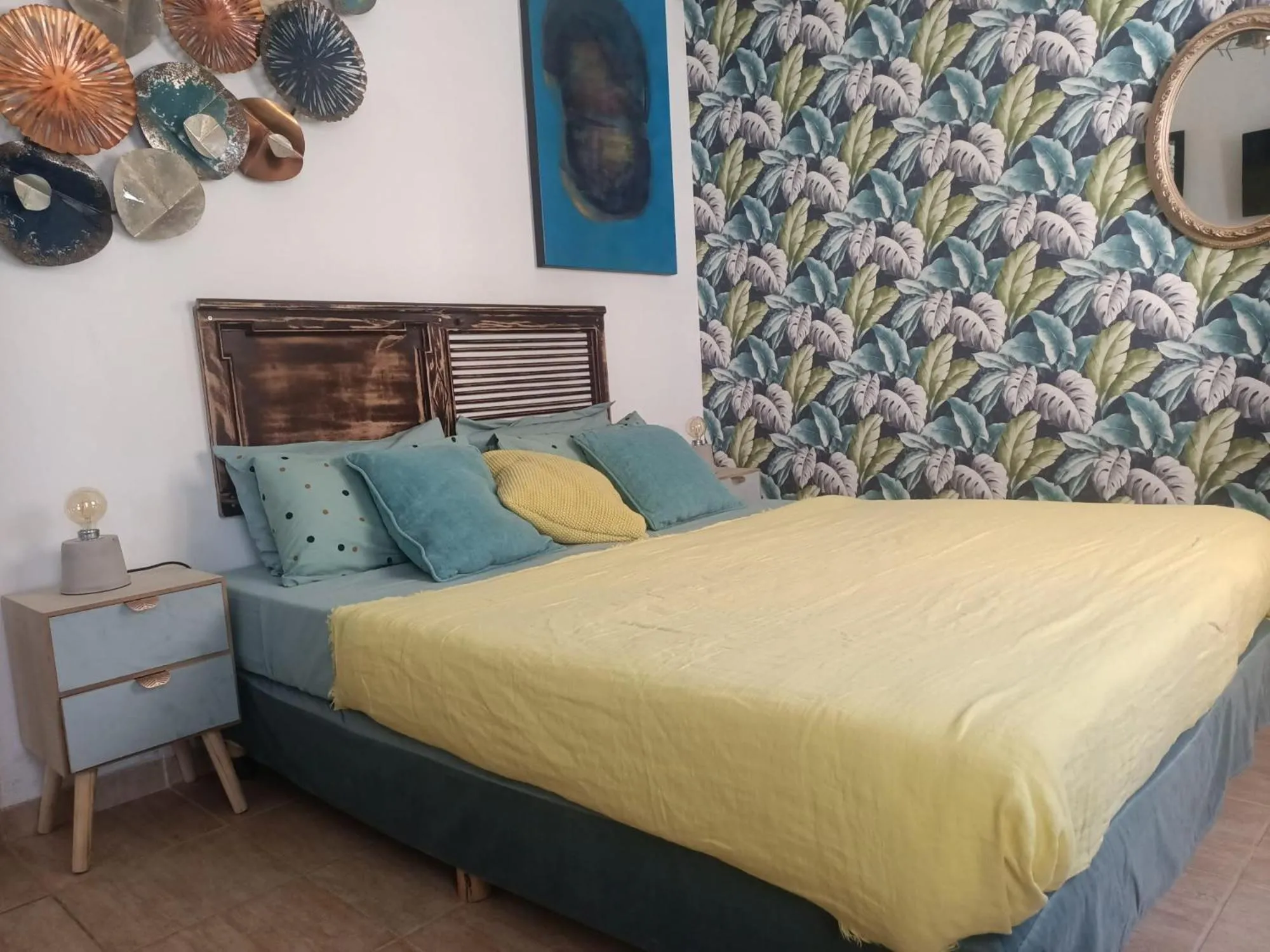 Photo of the whole room, Bed in Dios Esta Bien