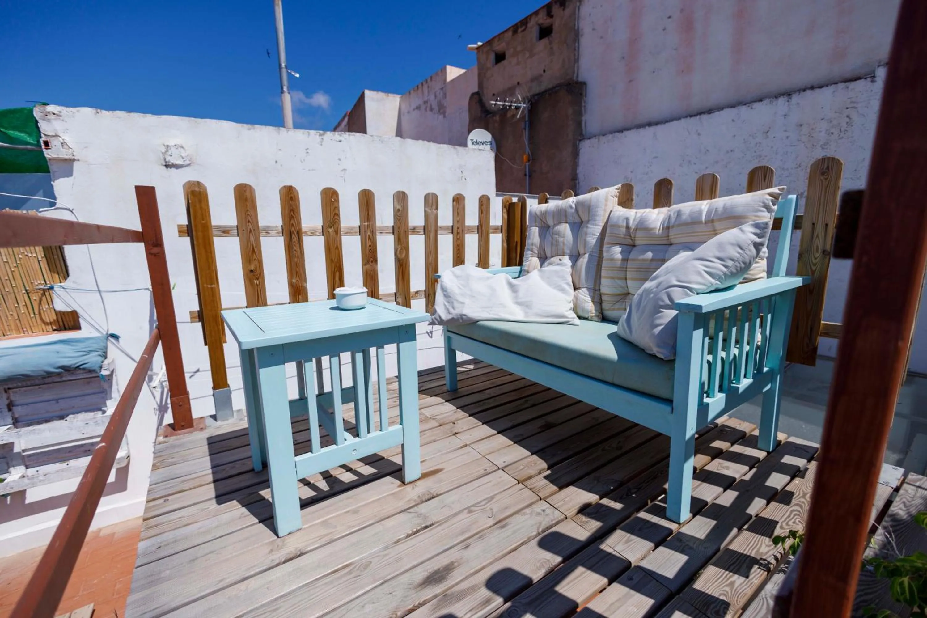 Property building in Dios Esta Bien
